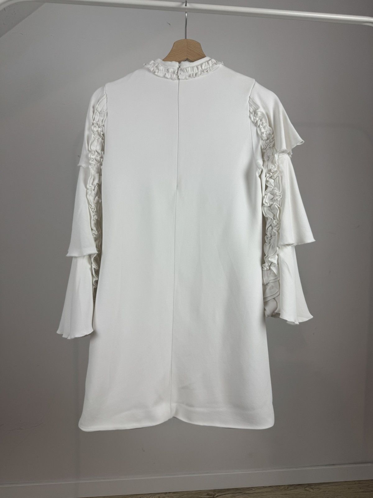 ALEXIS Alexis Marianna Tiered Bell Sleeved Ecru Mini Shift Dress Size S / US 4 / IT 40 - 10 Thumbnail