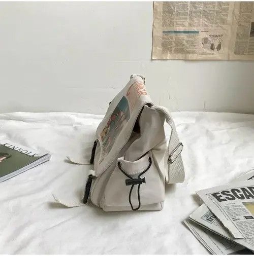 VIBE Fashion y2k cartoon graphic shoulder messenger bag vintage Size ONE SIZE - 6 Thumbnail