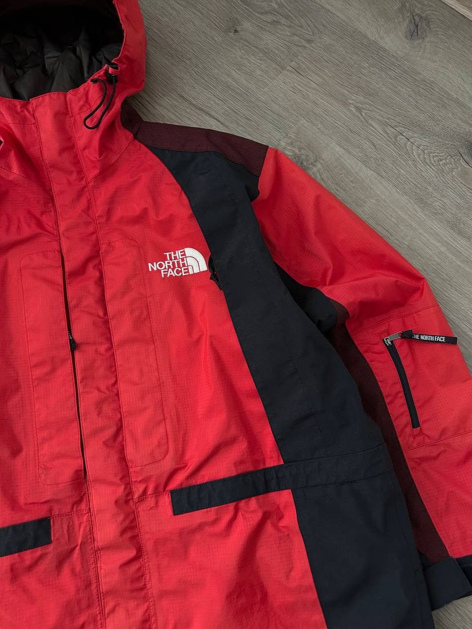 The North Face × Vintage Vintage Outdoor Red Gore-Tex The North Face Jacket Size US L / EU 52-54 / 3 - 6 Thumbnail