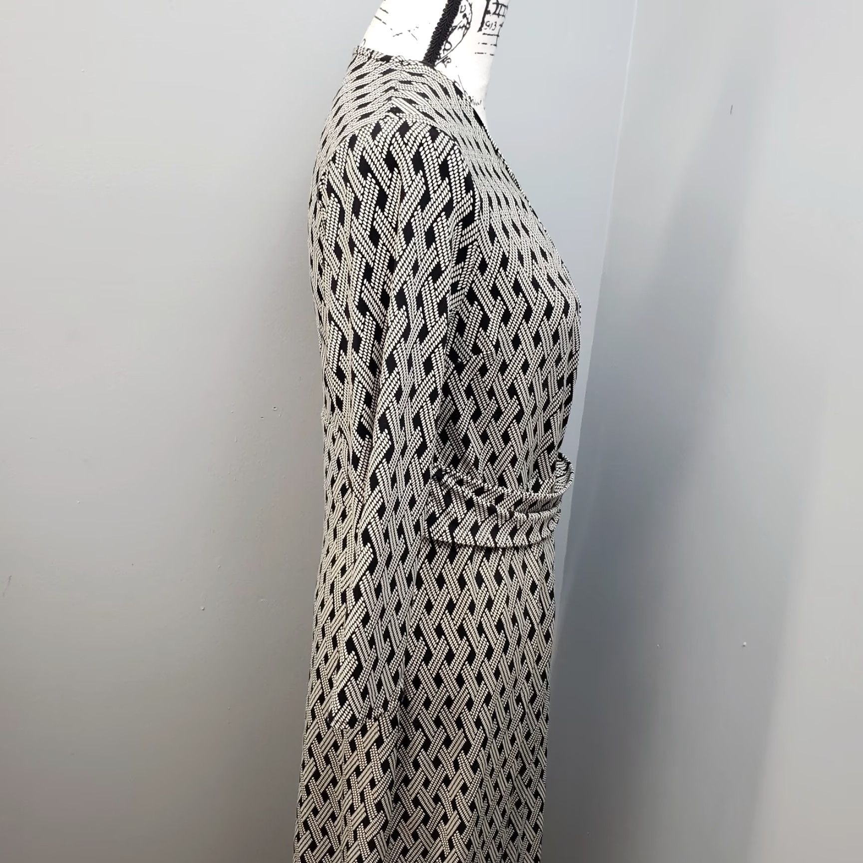 Talbots Talbots Dress Womens Medium Black White Geometric Print Nylon Faux Wrap Stretch Dress Size M / US 6-8 / IT 42-44 - 5 Thumbnail