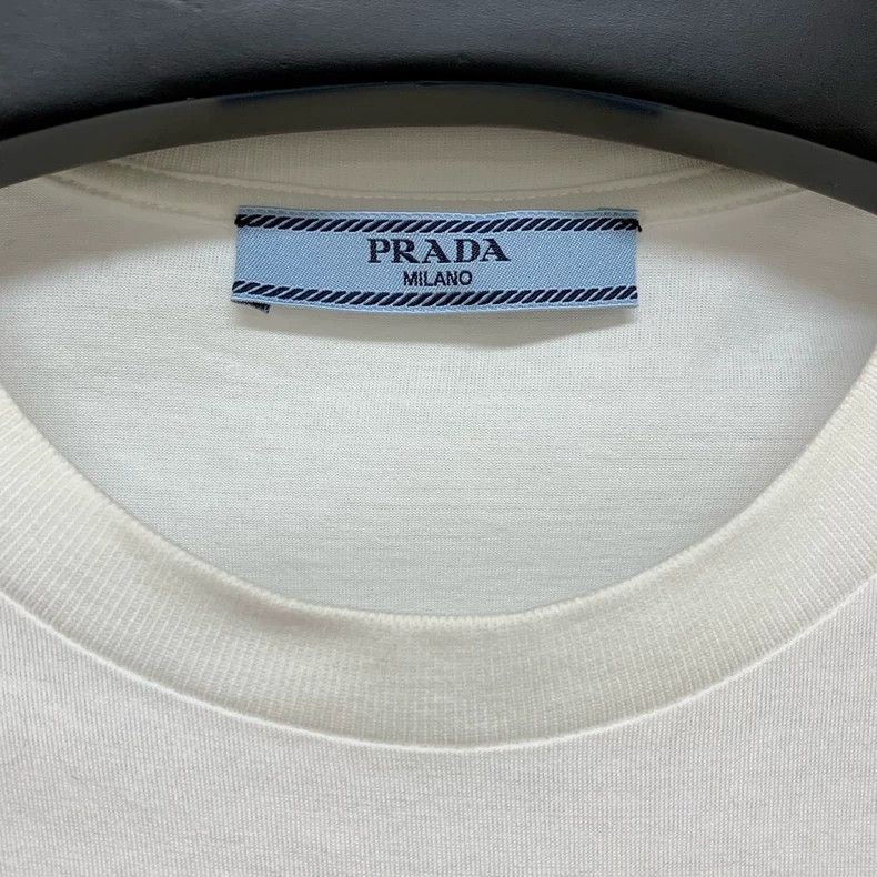 Prada Prada Waist bag triangle logo short sleeves 2501-Nextarrow Size S / US 4 / IT 40 - 3 Thumbnail