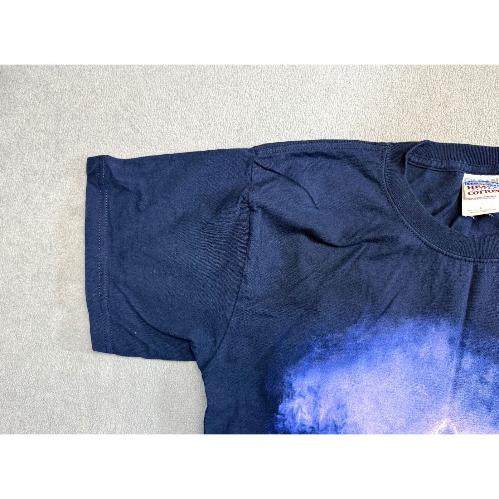 Gildan Roger Waters The Dark side of the Moon Live 2006 Tour shirt Blue mens size L Size US L / EU 52-54 / 3 - 7 Thumbnail