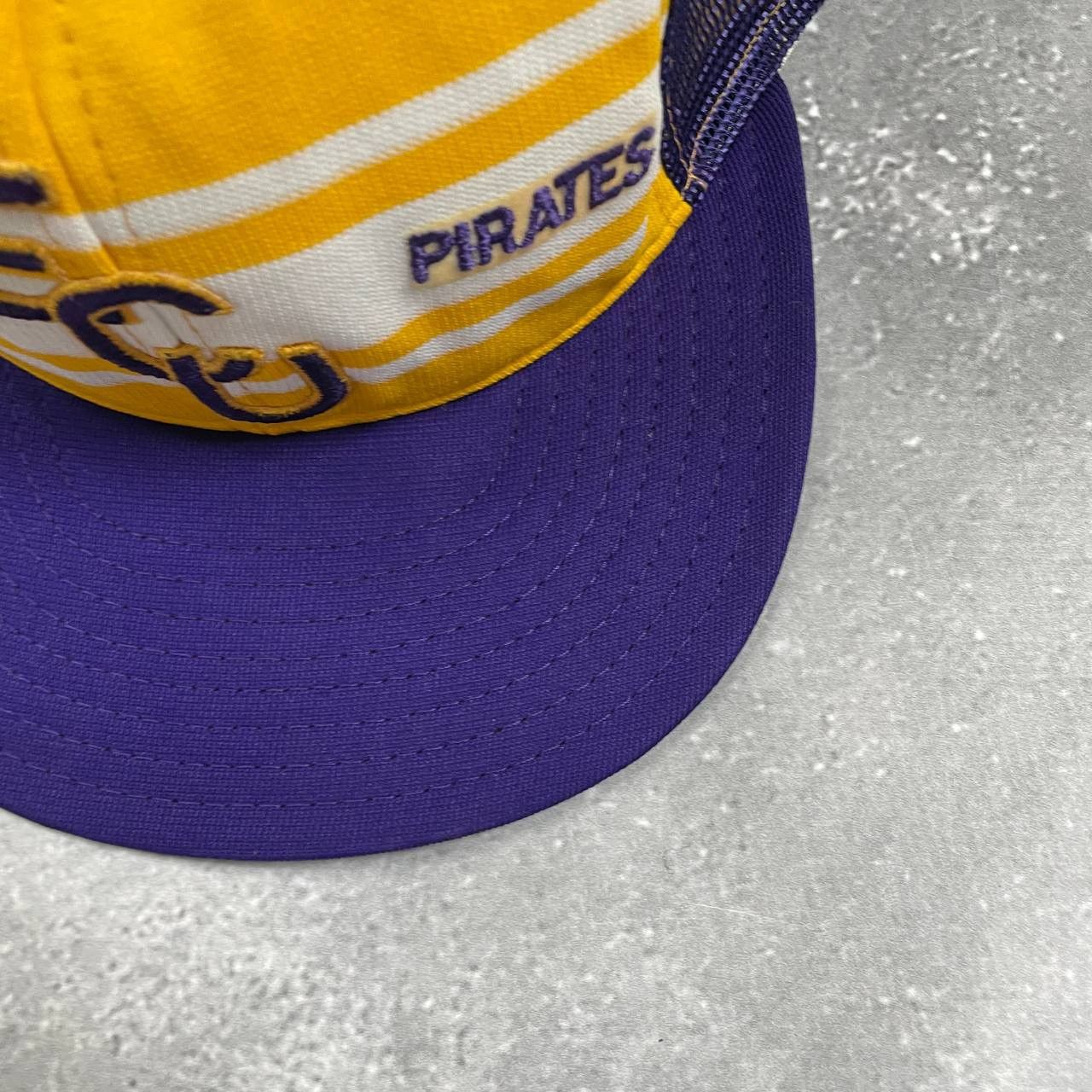 NFL × Vintage Vintage 80s East Carolina Pirates Double Knit Trucker Hat Size ONE SIZE - 7 Thumbnail
