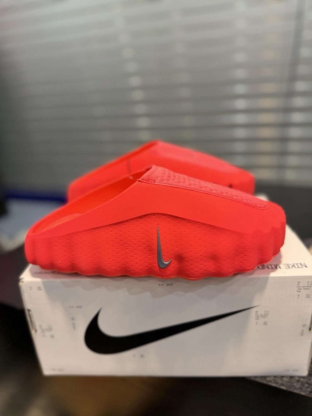 Nike Womens Nike Mind 001 Solar Red Chrome Hyper HQ4309-600 11W Size US 11 / IT 41 - 2 Thumbnail