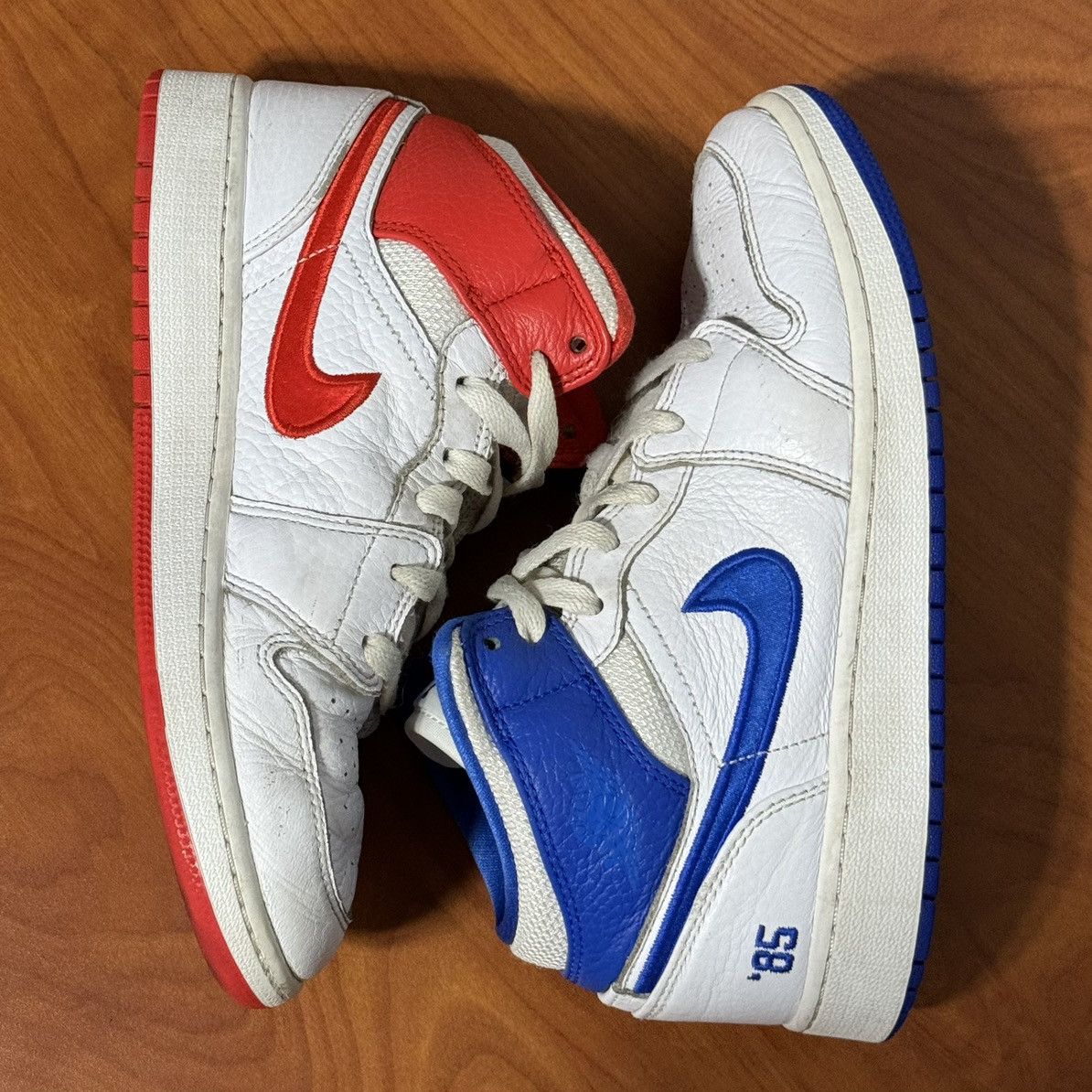 Jordan Brand × Nike Nike Air Jordan 1 Mid SE GS "85" DH0200-100 5.5Y / Woman’s 7 Size US 7 / IT 37 - 3 Thumbnail