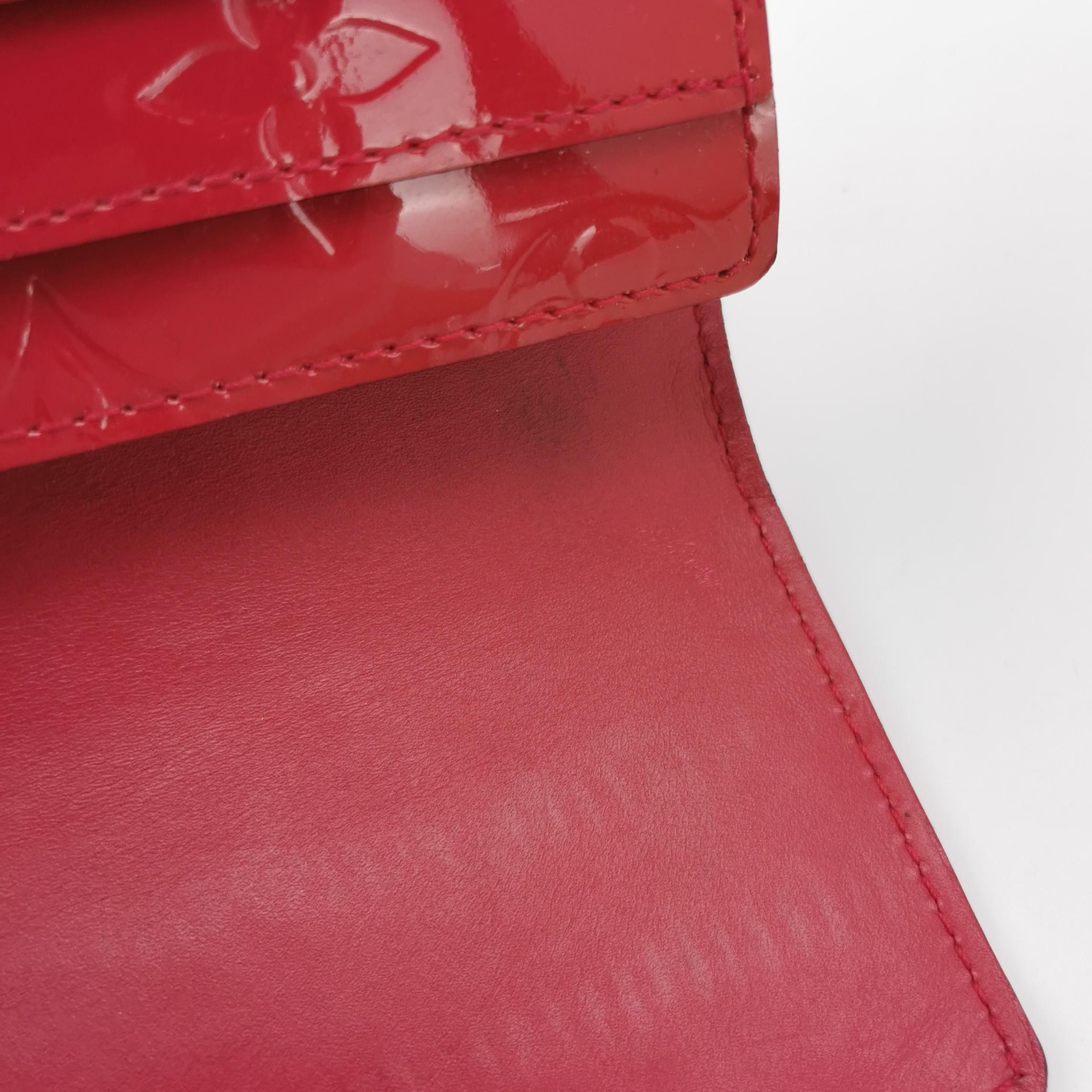 Louis Vuitton Louis Vuitton (LV) Patent leather embossed monogram long wa Size ONE SIZE - 9 Thumbnail