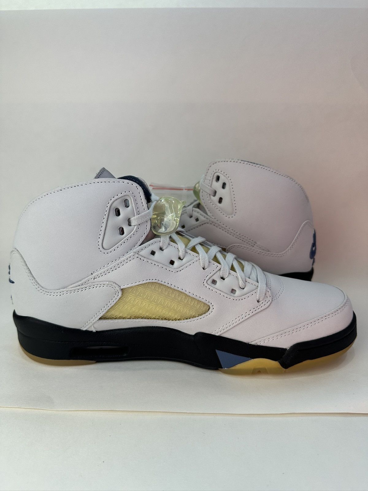 A Ma Maniere × Jordan Brand A Ma Maniere x Air Jordan 5 Retro Dawn (Mens 10) Size US 11.5 / IT 41.5 - 2 Thumbnail