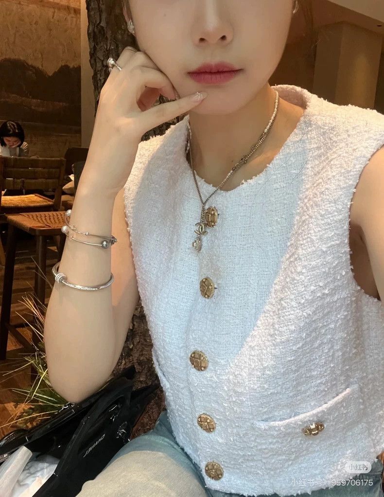 Chanel Chanel 22s spring and summer white braided vest Size XXS / US 00 / IT 34 - 7 Thumbnail