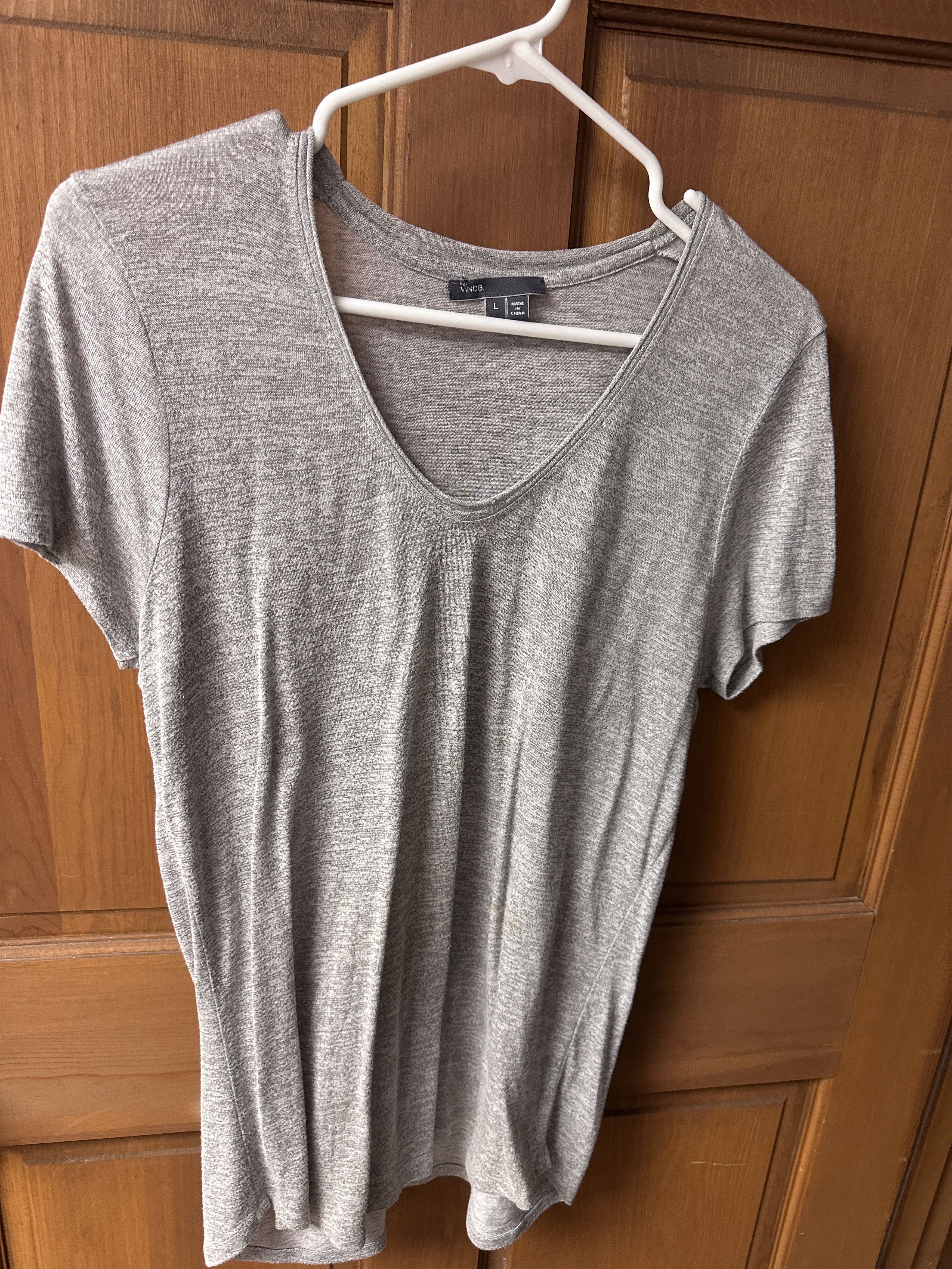 Vince Vince Gray Women's V-neck T-shirt Size Large Size L / US 10 / IT 46 - 1 Thumbnail