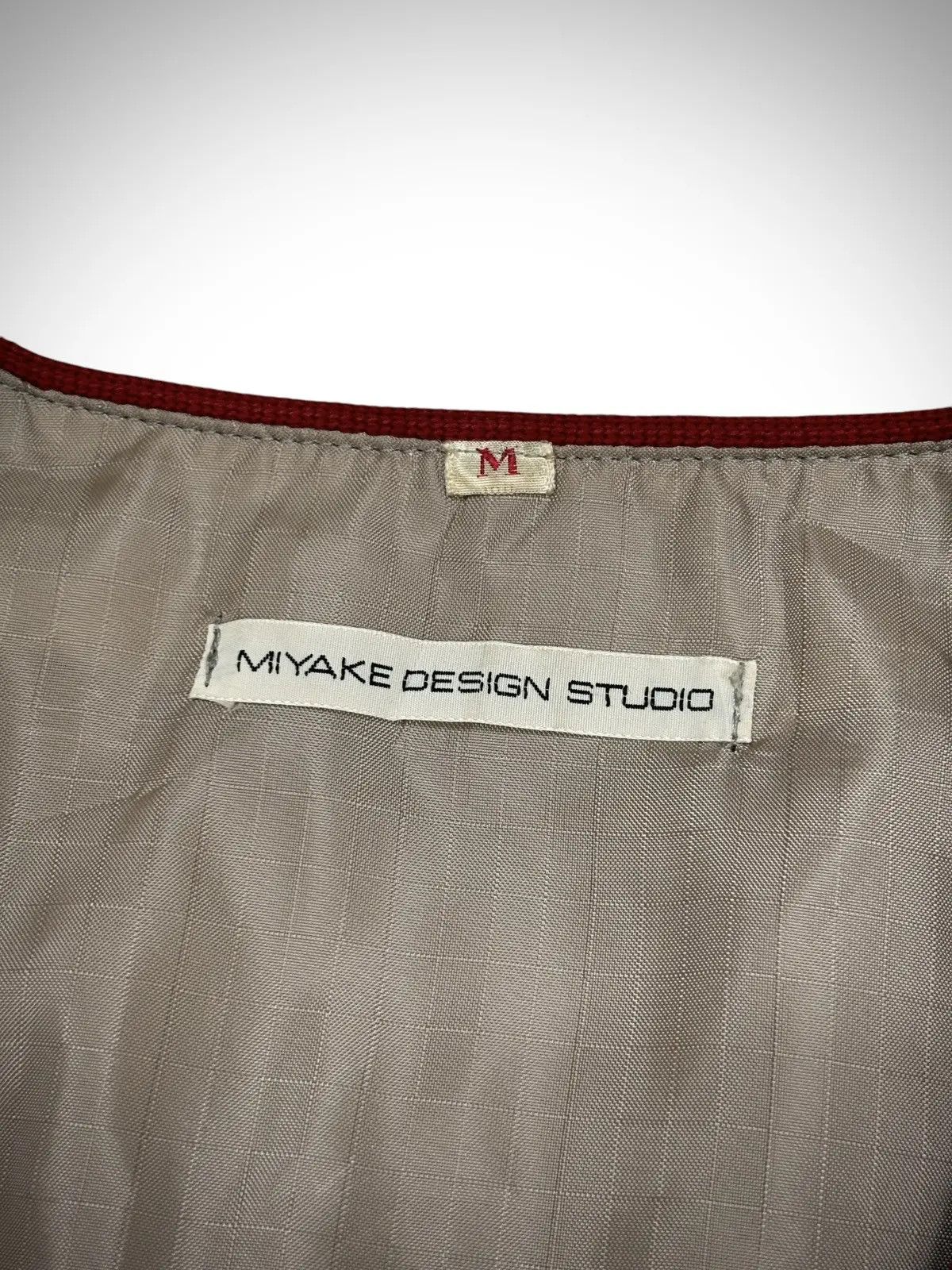 Issey Miyake ©81 RARE ARCHIVE MUSEUM VEST MIYAKE STUDIO SONY STEVE JOBS Size US M / EU 48-50 / 2 - 10 Thumbnail