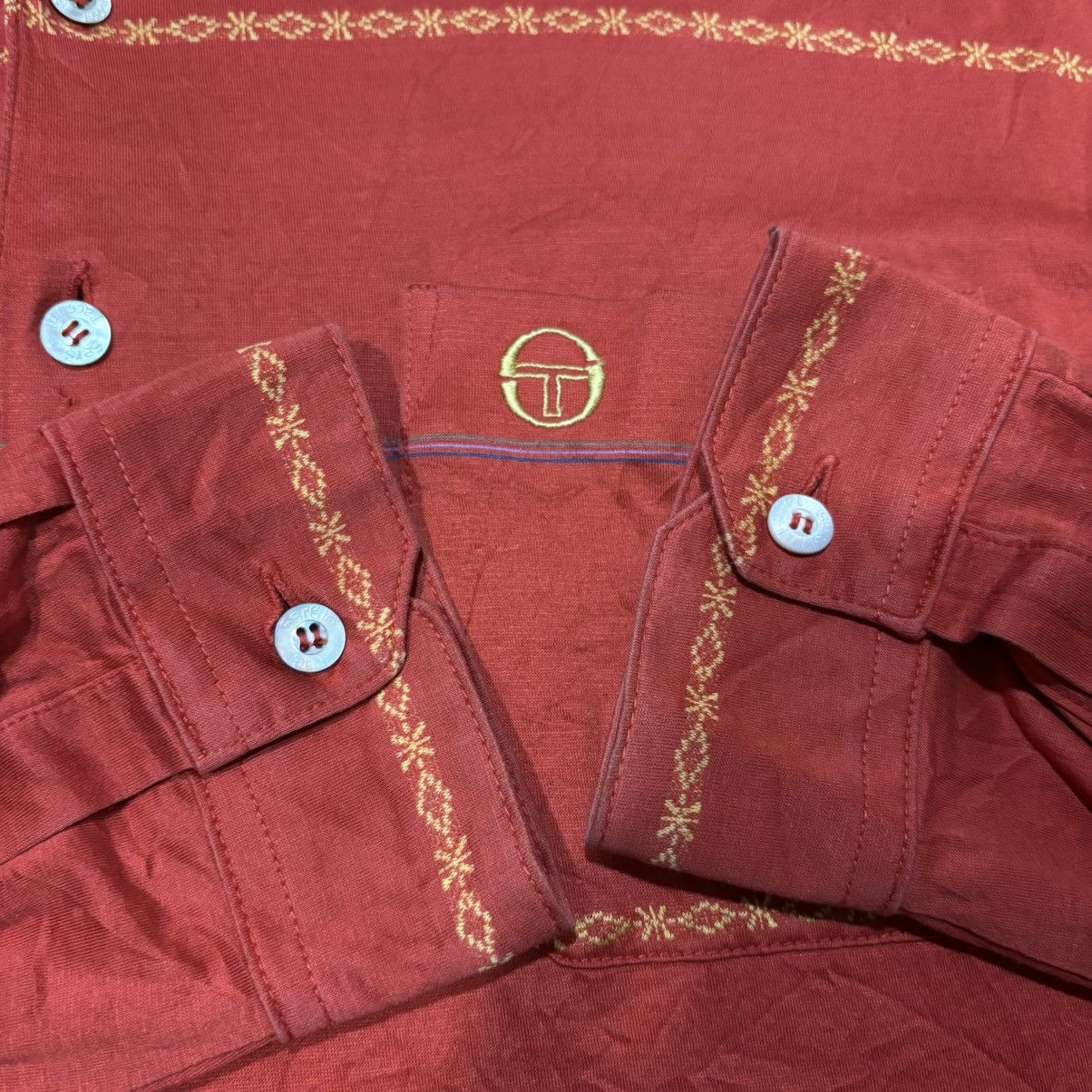 Sergio Tacchini Sergio tacchini vintage shirt gold stripe embroidery Size US L / EU 52-54 / 3 - 3 Thumbnail