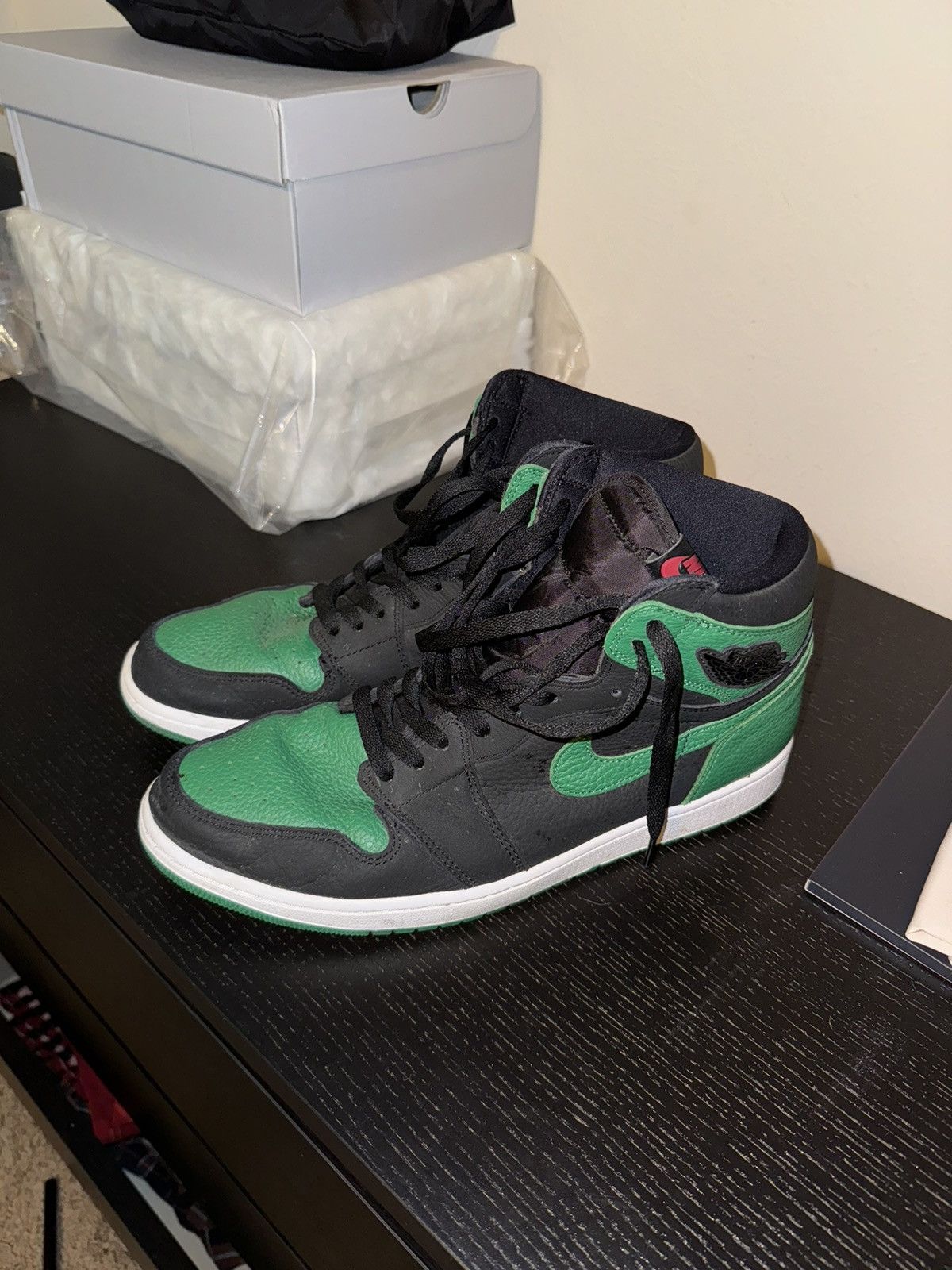 Jordan Brand × Nike Jordan 1 Pine Green Size US 13 / EU 46 - 3 Thumbnail