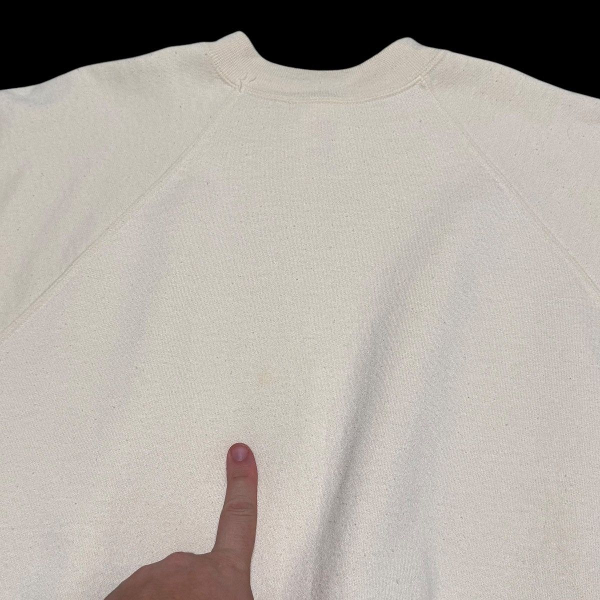 Hanes Vintage 90s Hanes White Stained Sweatshirt Women’s Large Size L / US 10 / IT 46 - 2 Thumbnail