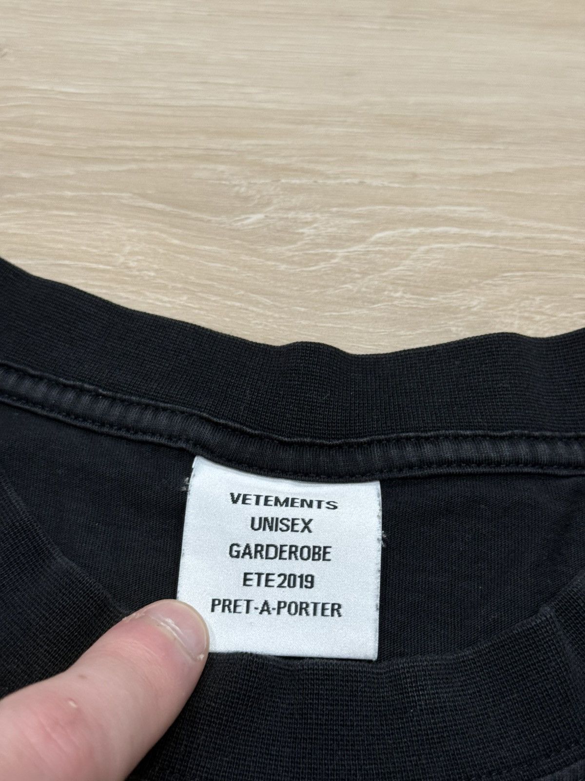 Vetements Vetements Demna Languages Tee Size US S / EU 44-46 / 1 - 16 Thumbnail