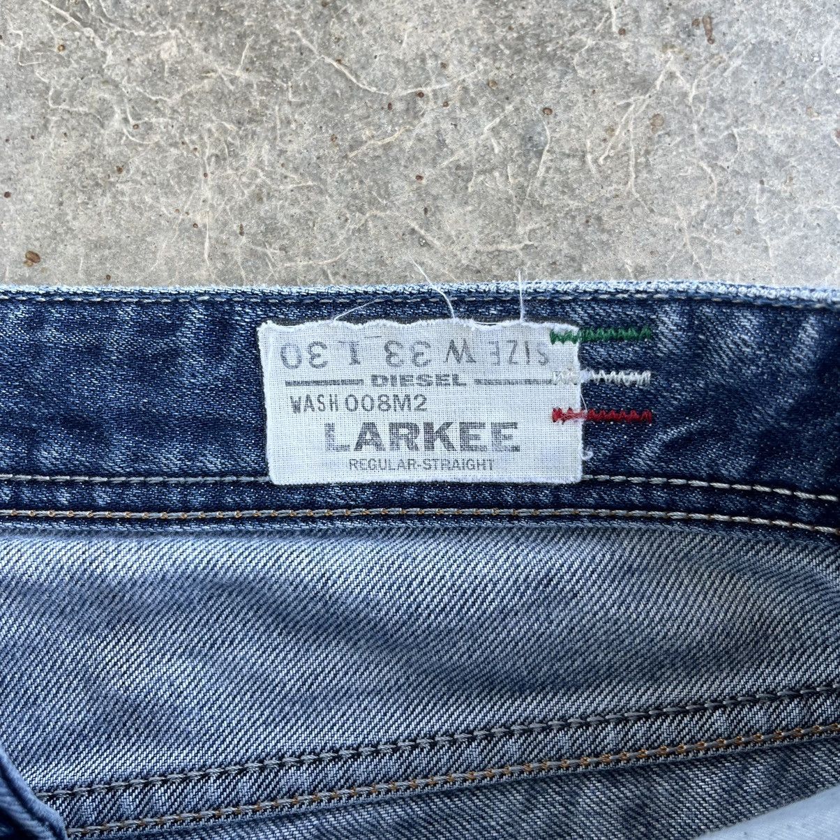 Diesel × Japanese Brand × Vintage Y2K Diesel jeans larkee straight leg denim Italy 33x30 Size US 33 - 2 Thumbnail