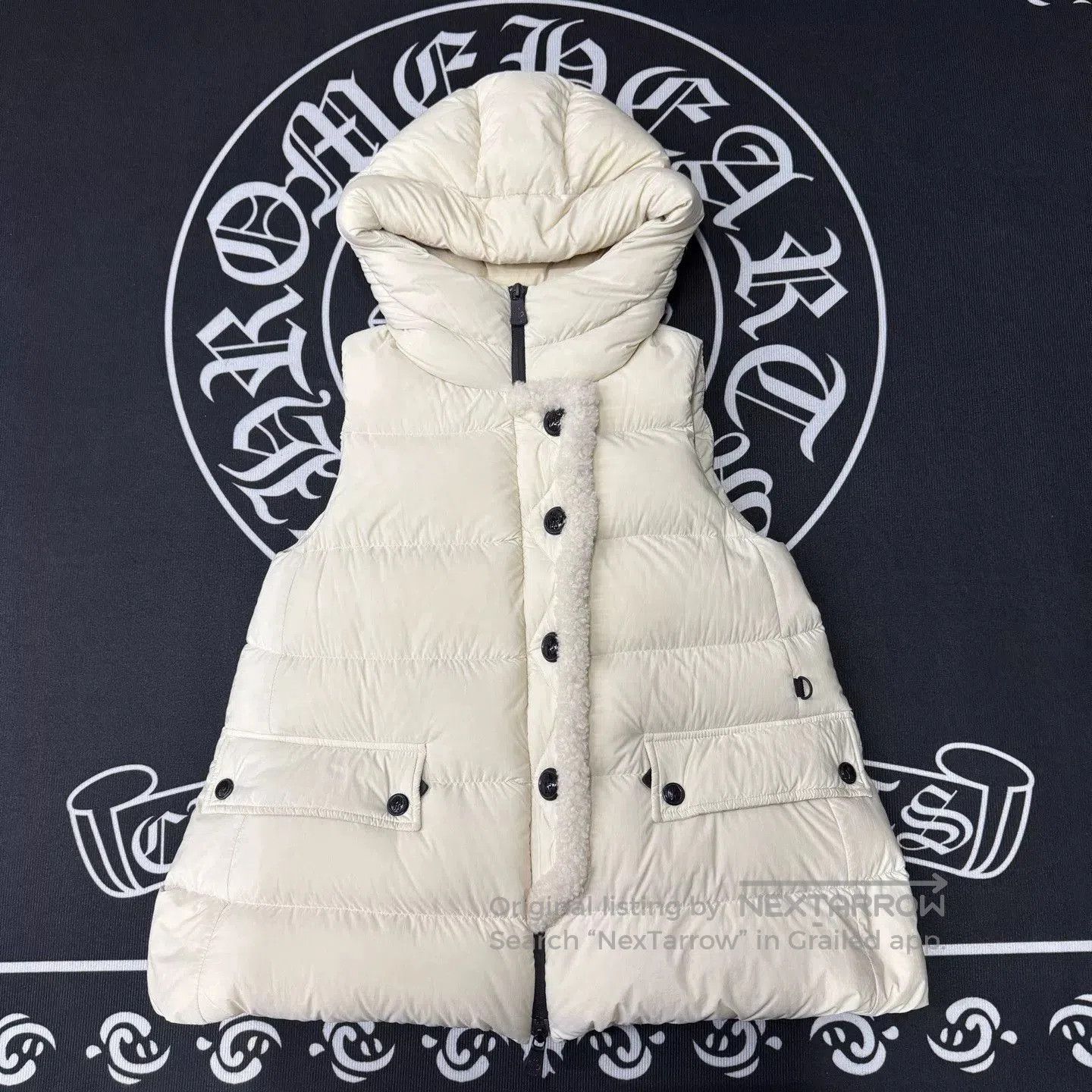 Moncler Moncler White Ski Puffer Vest. Size XS / US 0-2 / IT 36-38 - 1 Thumbnail