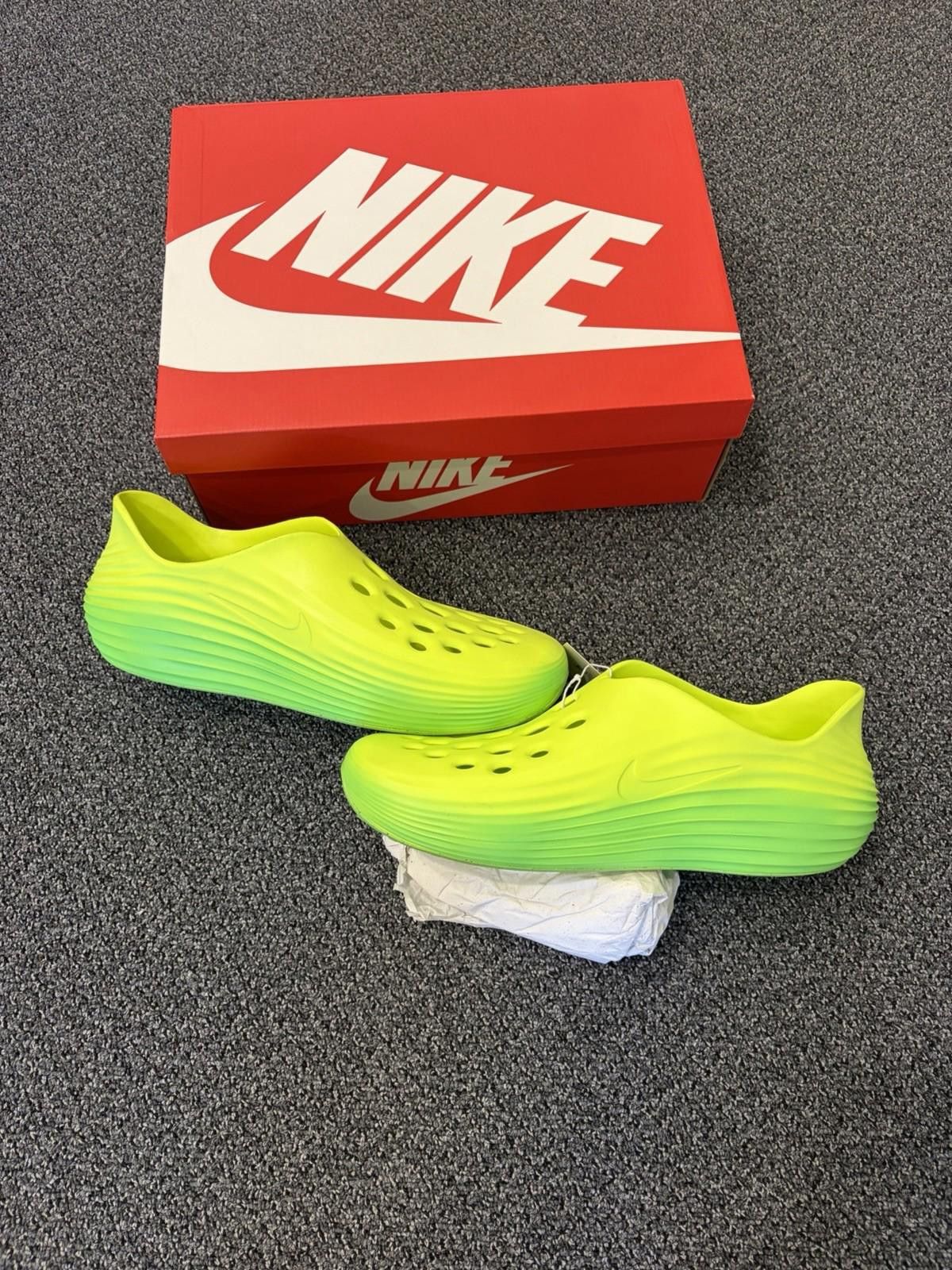 Nike Size 15 - Nike ReactX Rejuven8 Green Strike Size US 15 / EU 48 - 2 Thumbnail