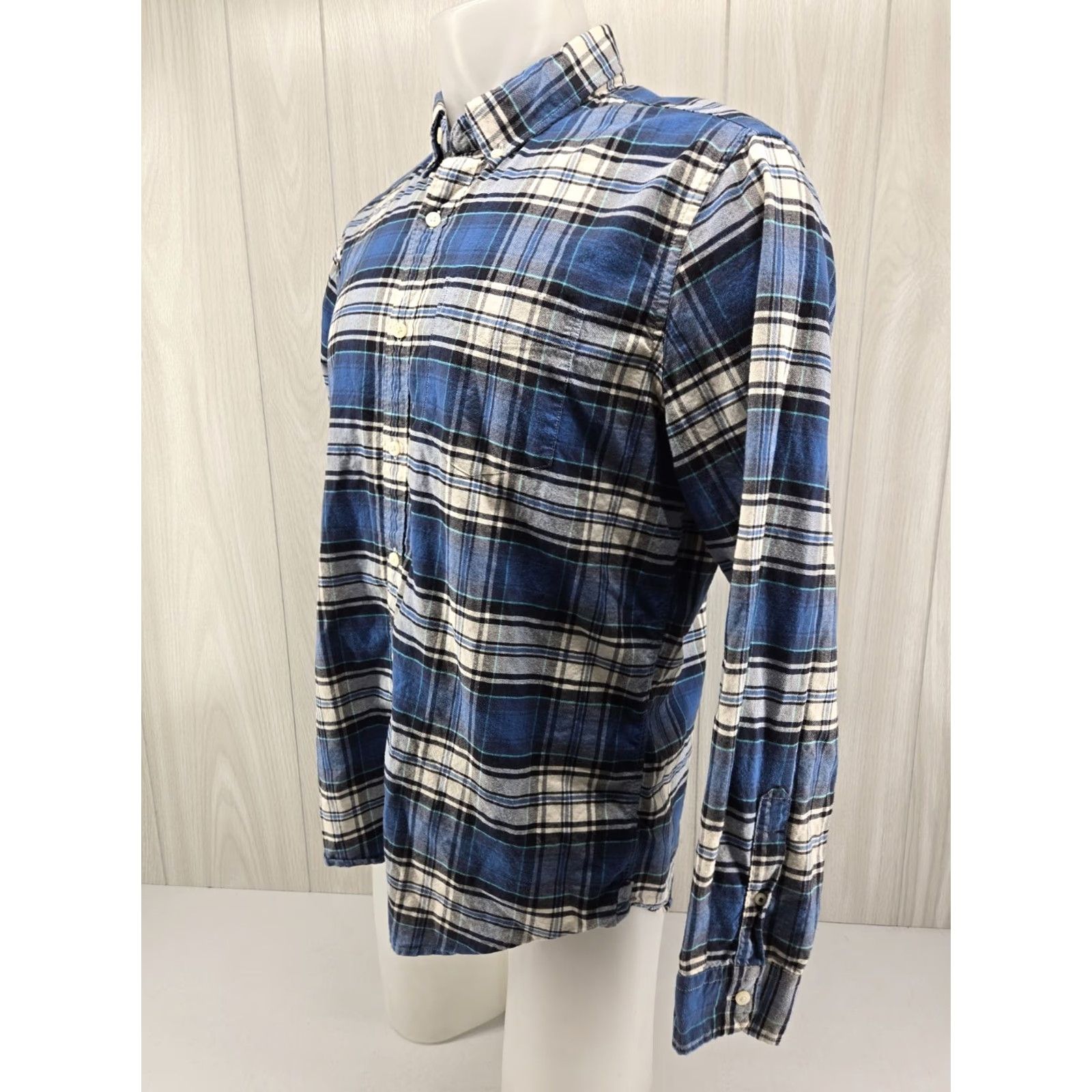 American Eagle Outfitters VINTAGE American Eagle Shirt Mens Large Blue Plaid Long Sleeve Button-Up Seriously Soft Size US L / EU 52-54 / 3 - 3 Thumbnail
