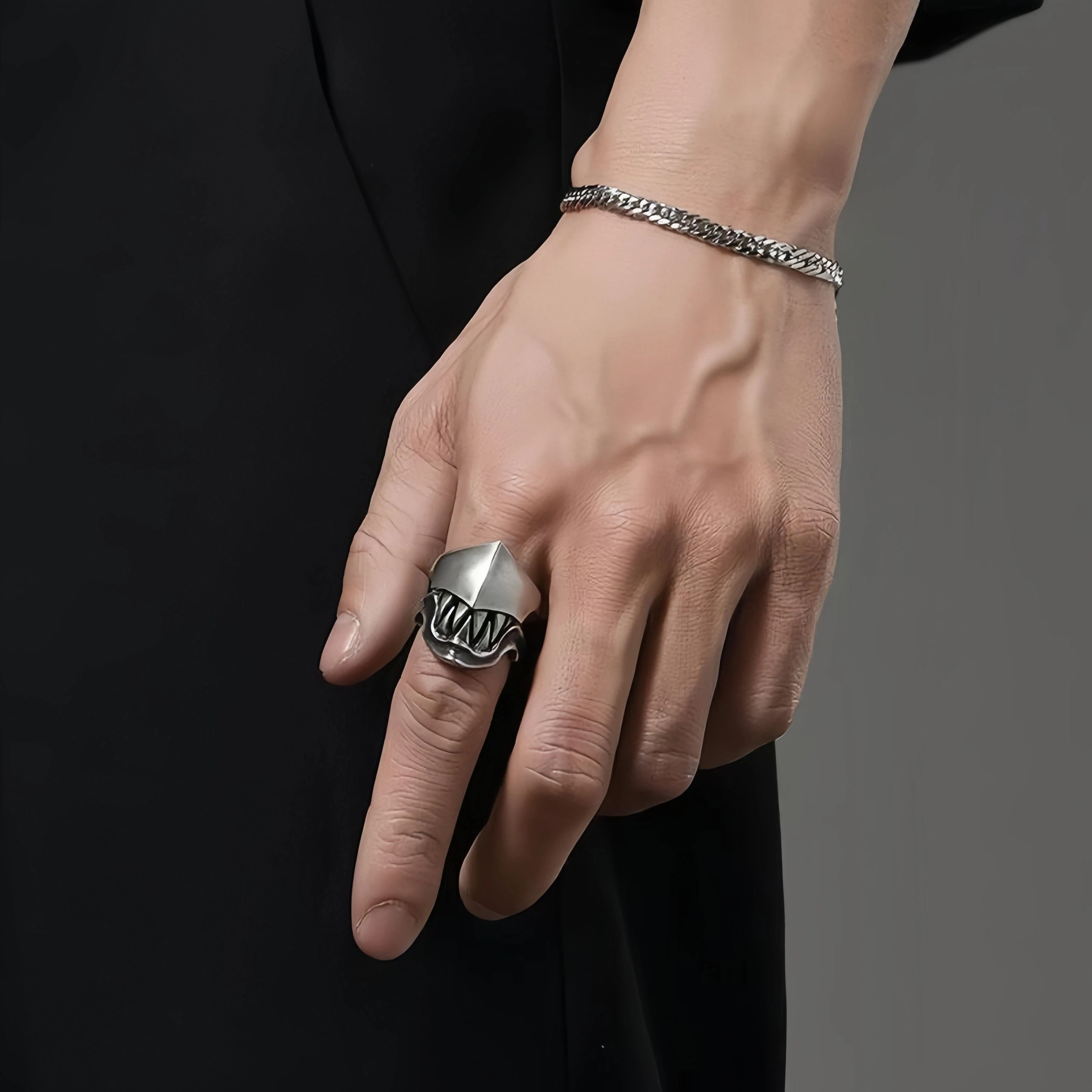 Vintage Retro Alien Venom Openable Ring Size ONE SIZE - 2 Thumbnail