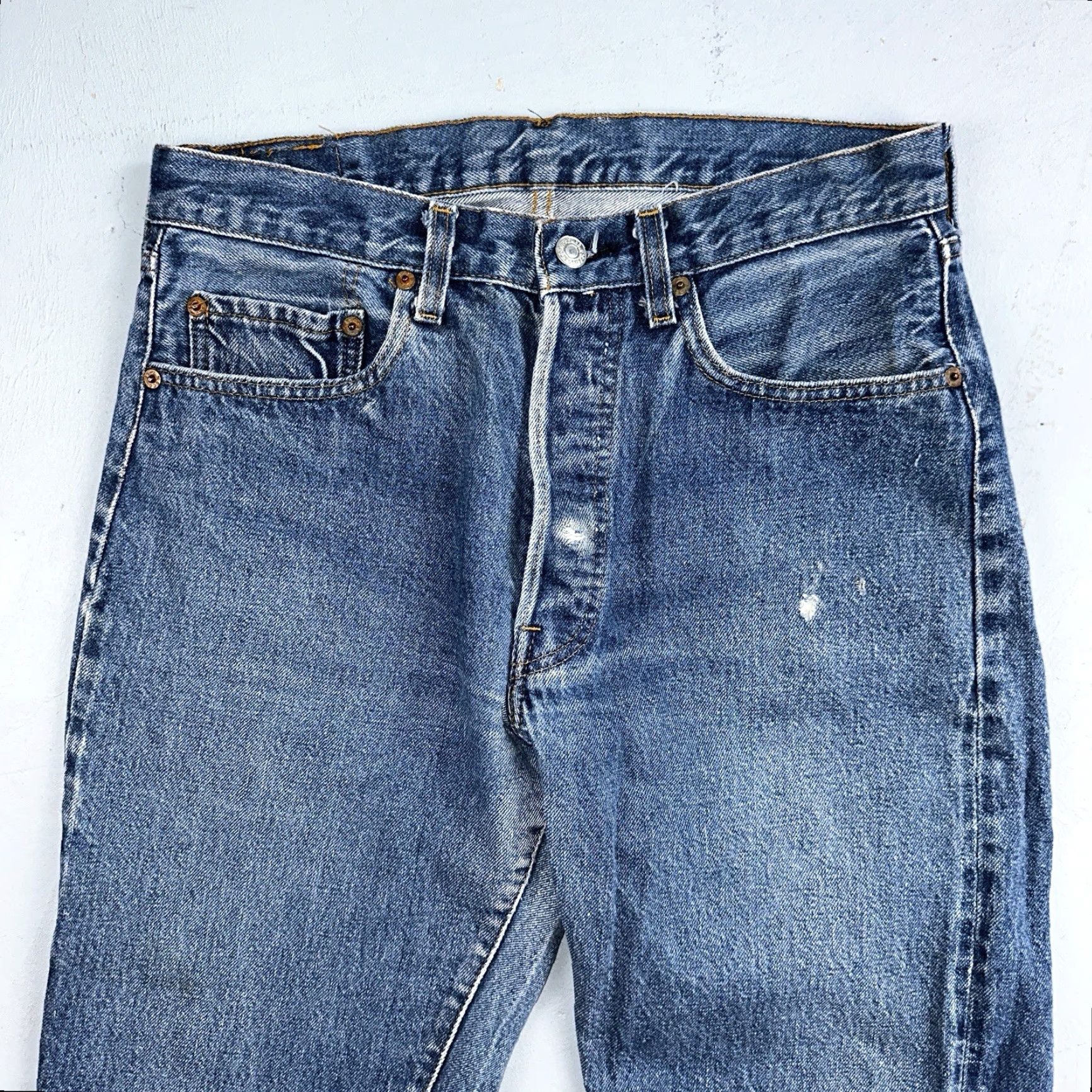 Levi's Vintage Levi's 501 XX Jeans Men 32x32 Mid Rise Light Wash 80s Redline Selvedge Durable Straight Classic Denim Size US 32 / EU 48 - 2 Thumbnail