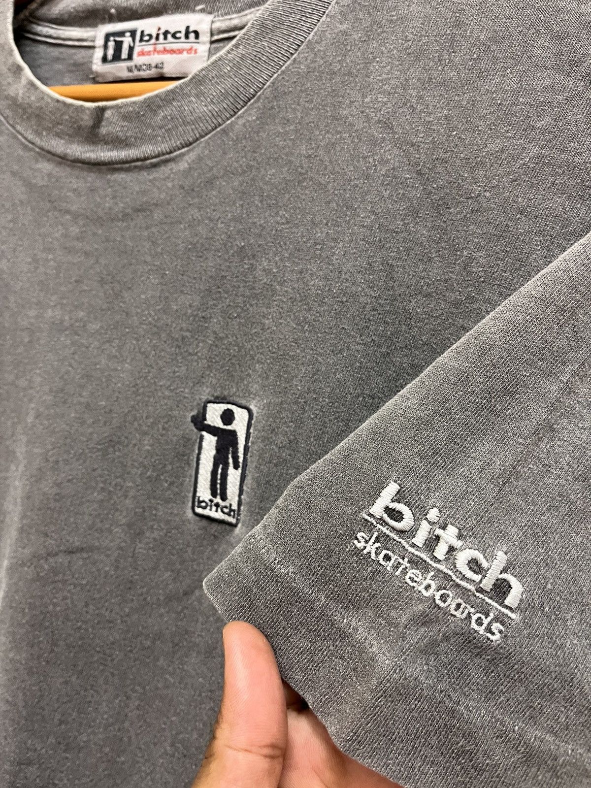 Santa Cruz Skateboards × Vintage OG Vintage Bitch Skateboard Shirt Size US M / EU 48-50 / 2 - 4 Thumbnail
