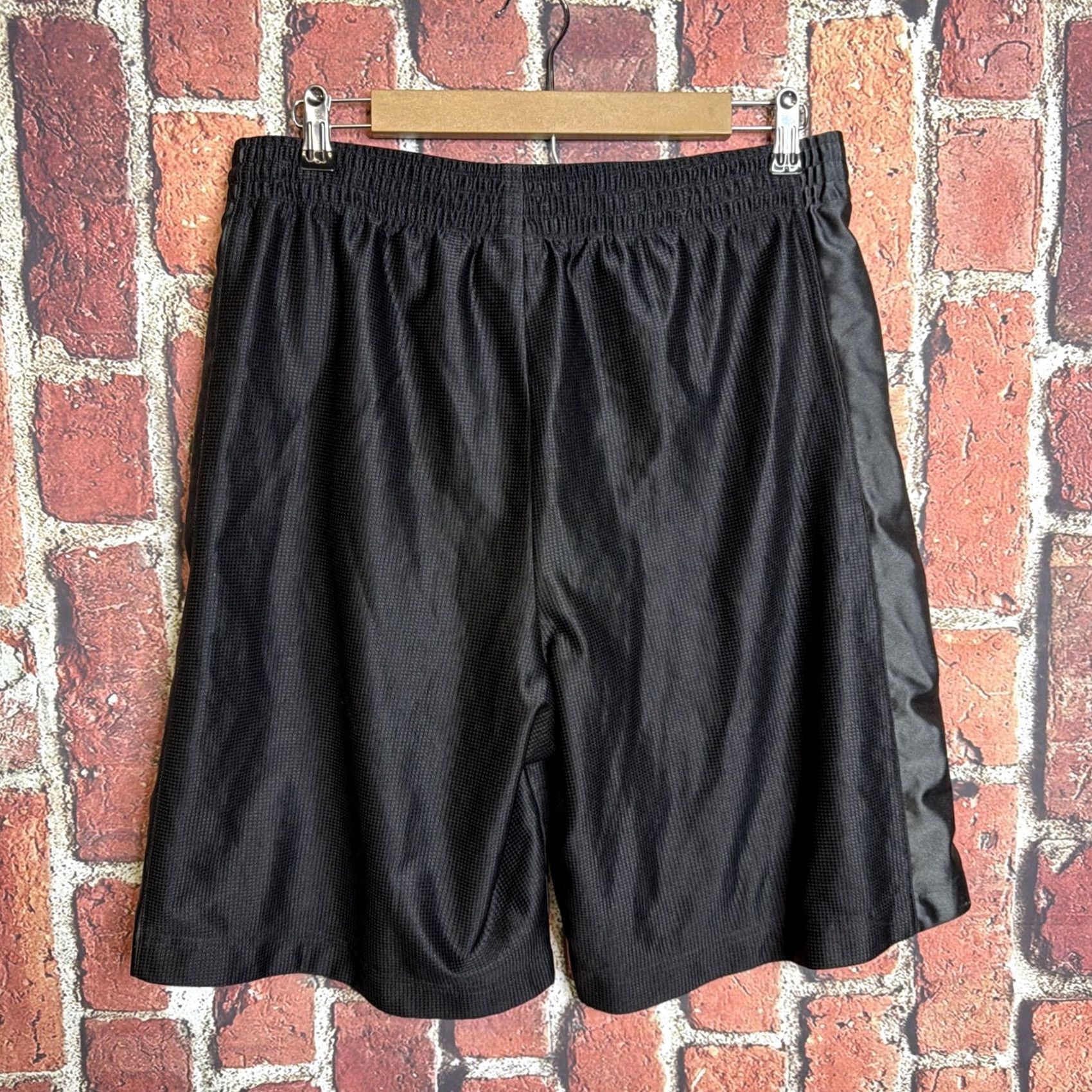 Nike VINTAGE Nike Basketball Shorts Mens M Black Baggy Shiny Silky Glanz Dazzle Y2K Athletic Pockets Drawstring 9in Inseam 34in Waist Women? Size US 31 - 3 Thumbnail