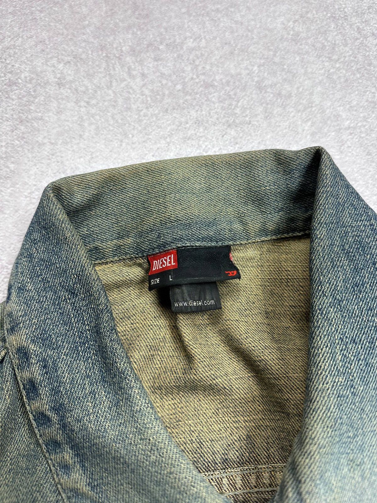 Diesel Vintage Diesel Womans Grunge Perfect Faded Denim Jacket L Size L / US 10 / IT 46 - 10 Thumbnail