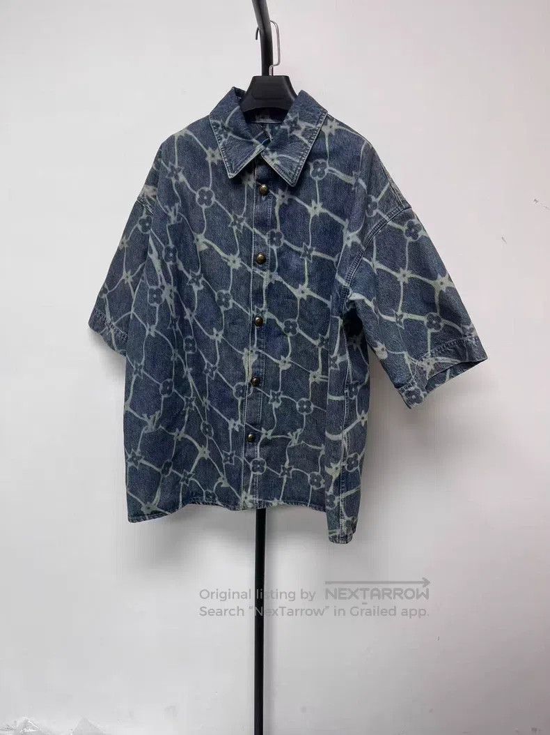 Louis Vuitton Louis Vuitton size 5l Logo Printed Lapel Single Breasted De Size US M / EU 48-50 / 2 - 1 Thumbnail