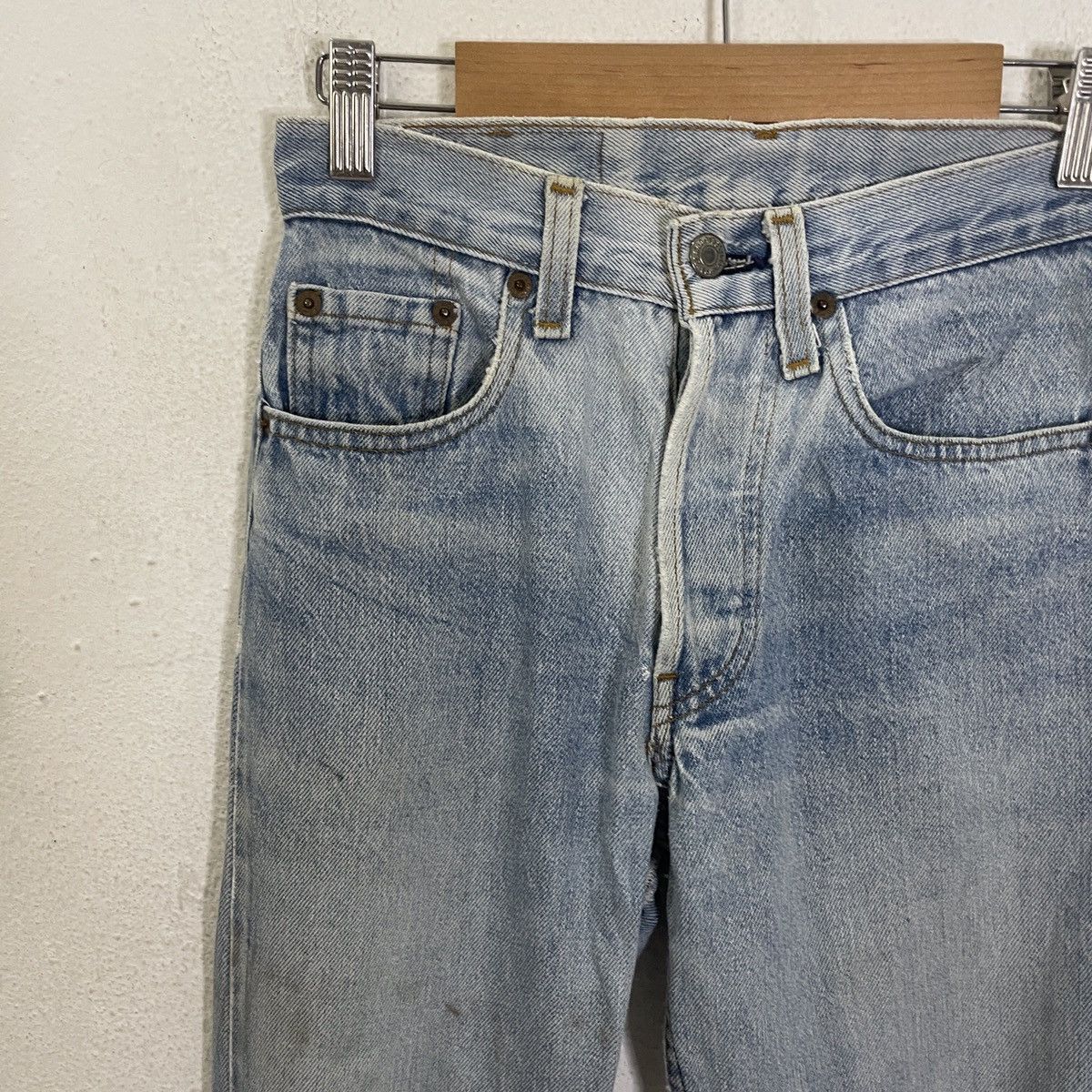 Levi's Vintage Levis Distressed Denim Jeans Size 26" / US 2 / IT 38 - 3 Thumbnail