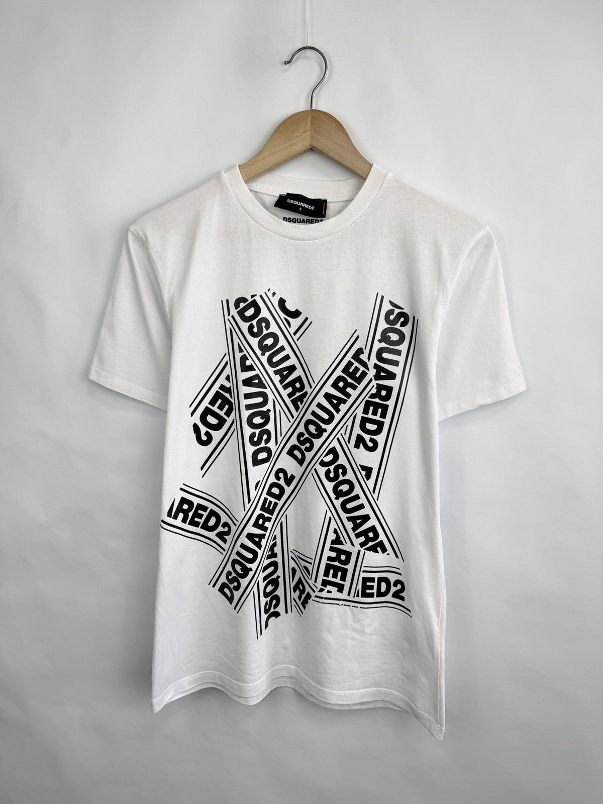 Dsquared2 🇮🇹 Y2K Dsquared2 Asymmetric Print T-Shirt Rare Retro Hype Size US S / EU 44-46 / 1 - 2 Thumbnail