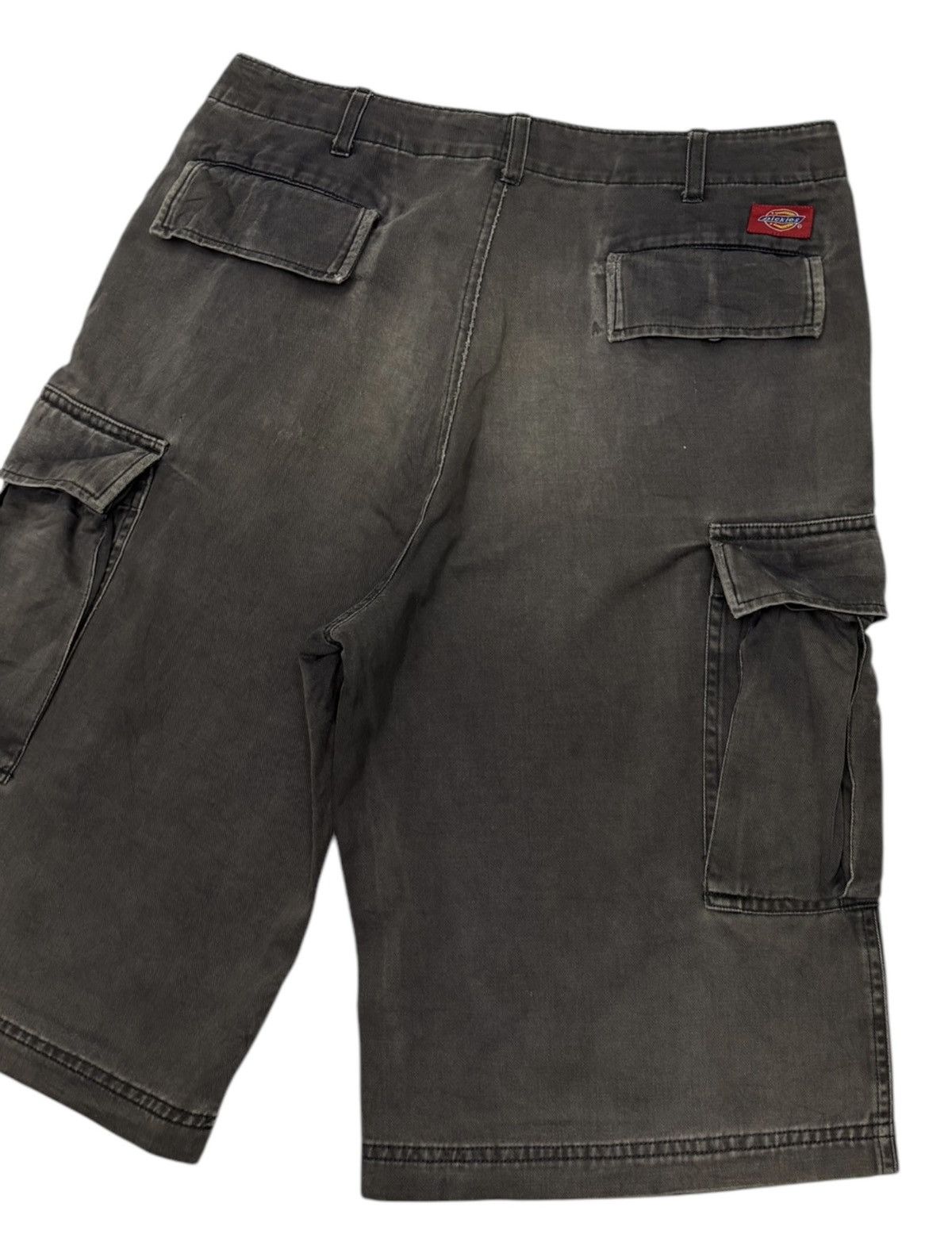 Dickies × Faded Glory × Japanese Brand Rare Vintage DICKIES Faded Grey Short Cargo Pants Size US 32 / EU 48 - 8 Thumbnail
