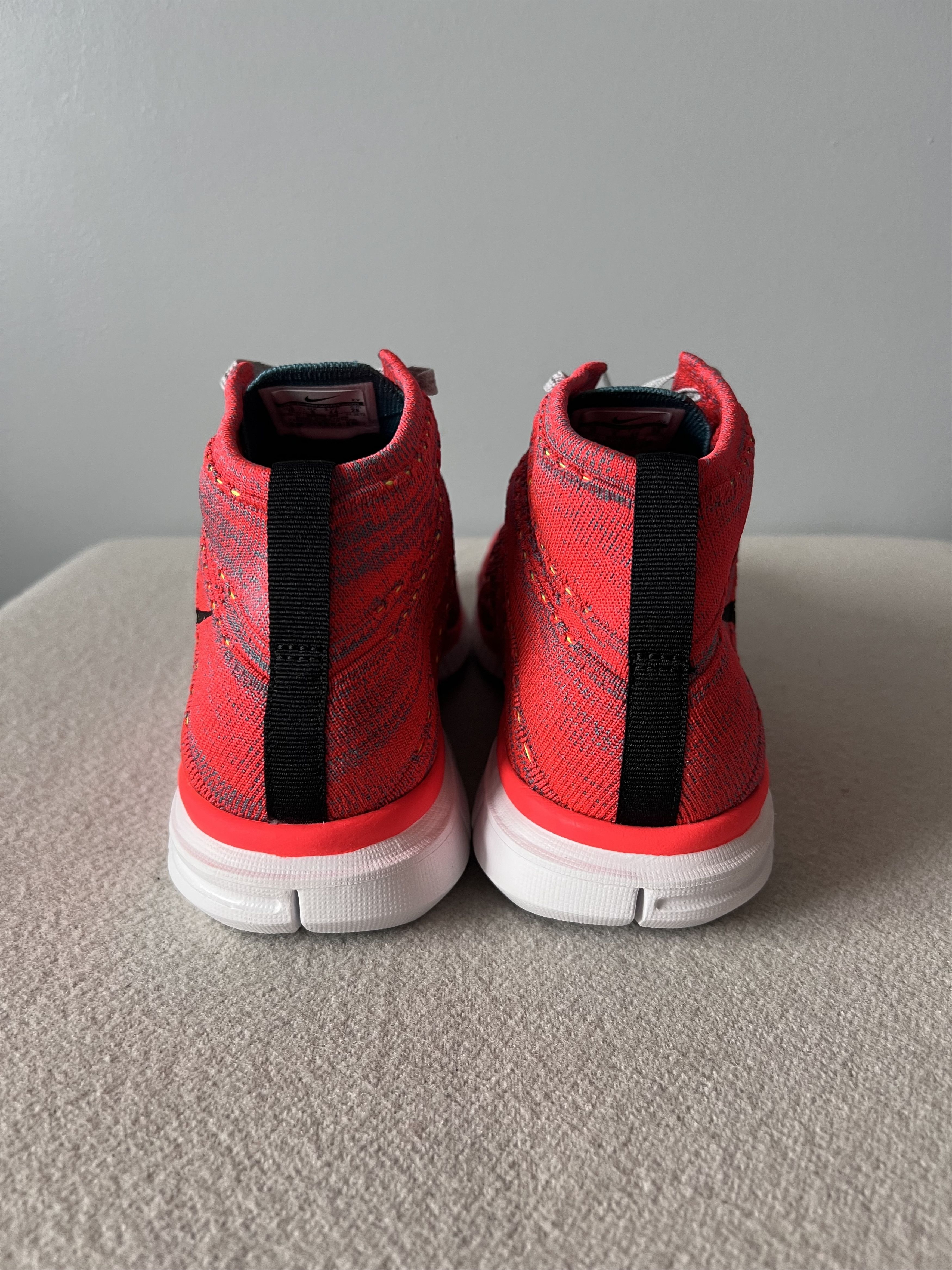 Nike Nike Free Flyknit Chukka in Bright Crimson Red Size US 10 / EU 43 - 5 Thumbnail