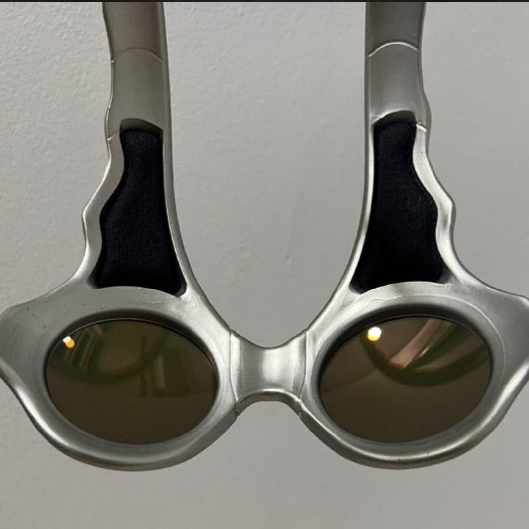 Oakley 2000 Oakley Over The Top Yellow Silver Sunglasses Size ONE SIZE - 3 Thumbnail