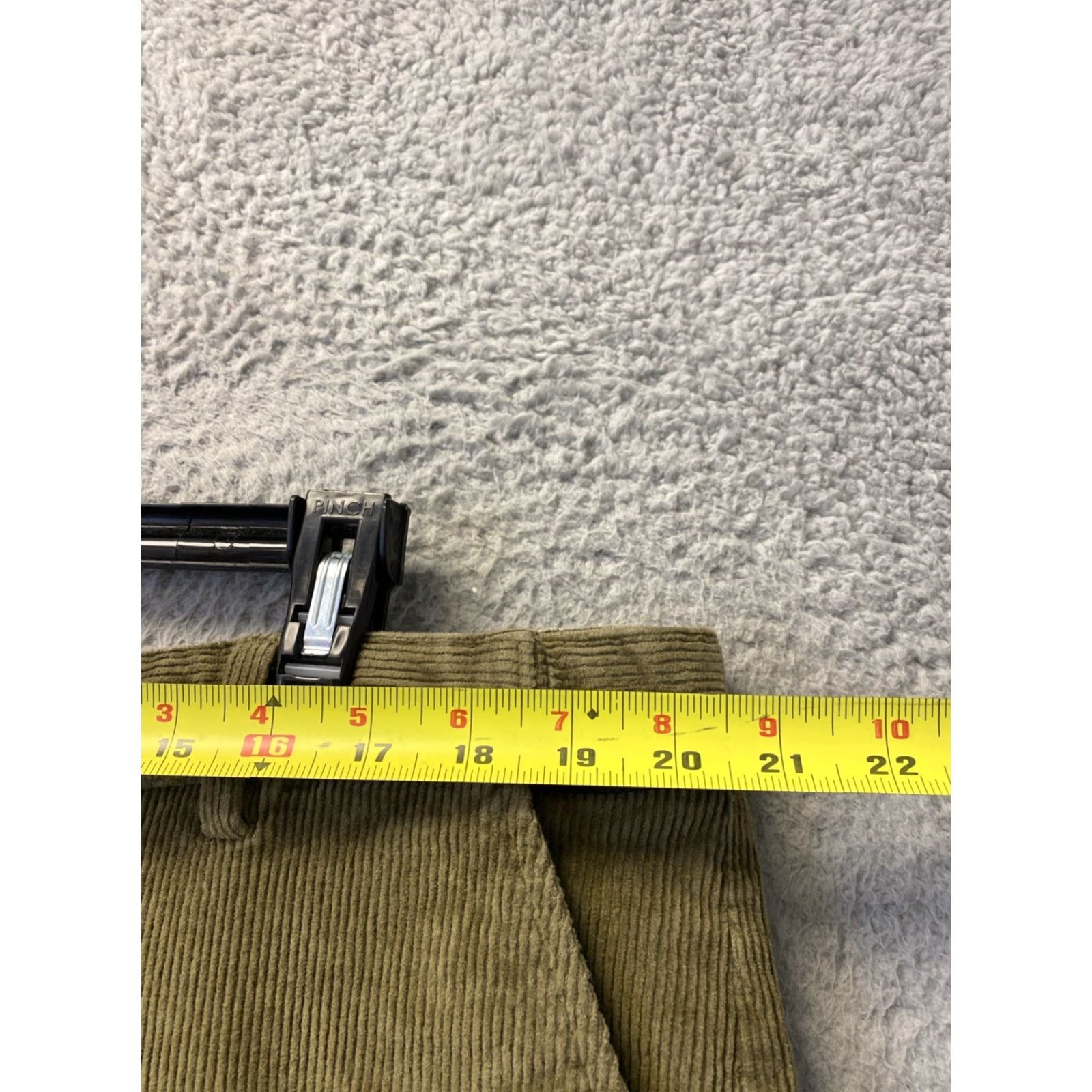 Vintage L.L. Bean Corduroy Pants Olive Green Men's 40X30 Flat Front Adjustable Waist Classic Style Size US 40 / EU 56 - 4 Thumbnail