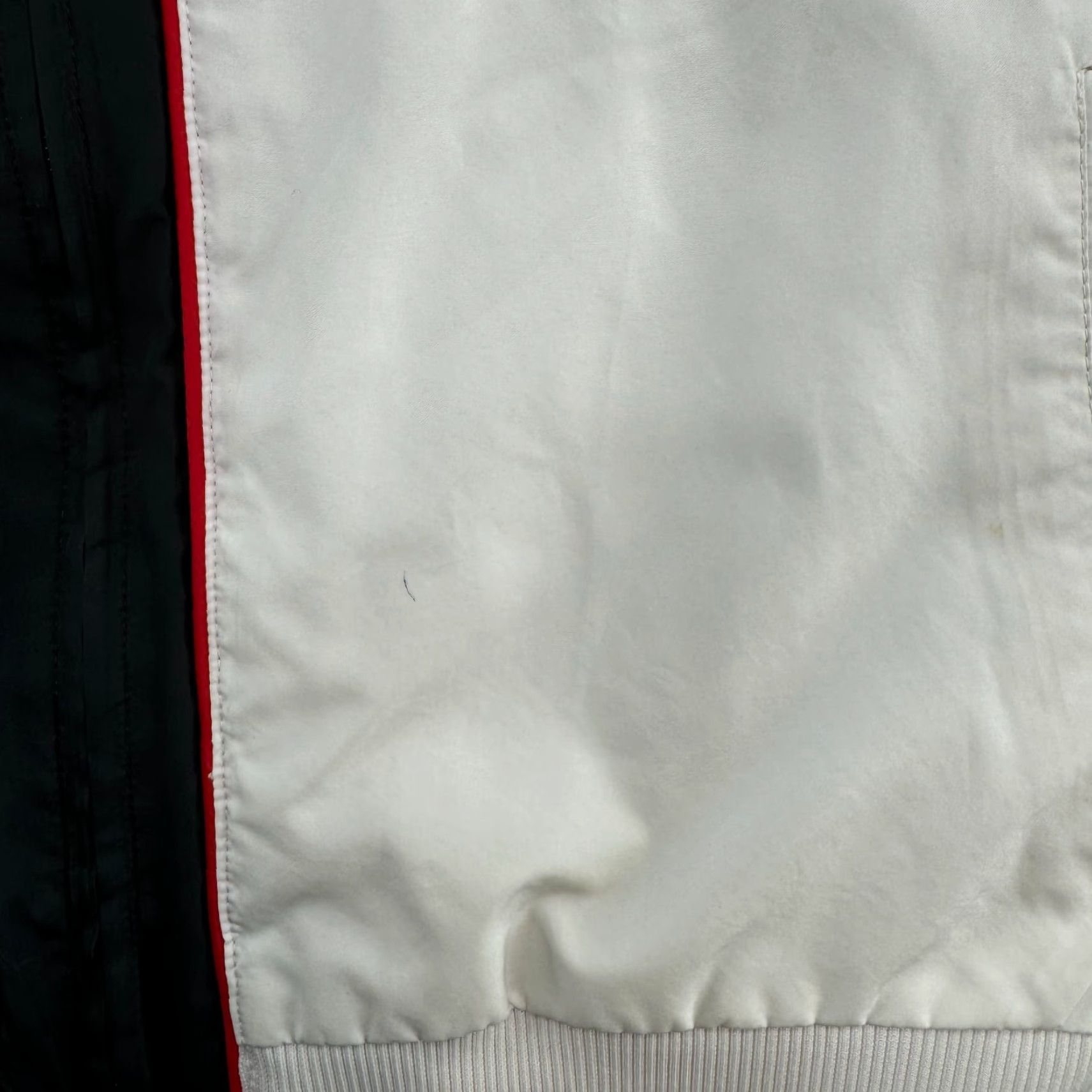 Nike VINTAGE Nike Windbreaker Jacket Full Zip Windbreaker Women’s M 8-10 Red 90s Classic Outdoor Womens Size M / US 6-8 / IT 42-44 - 4 Thumbnail