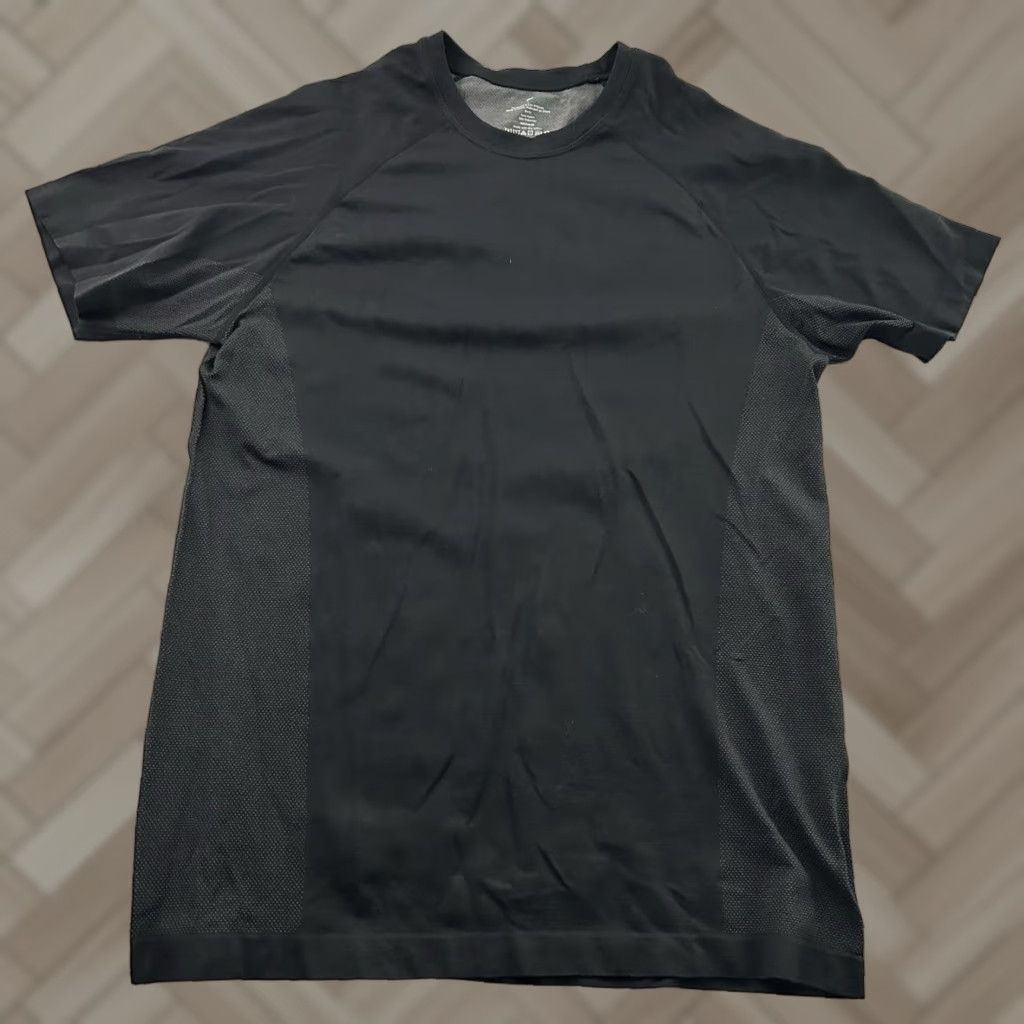 Fabletics Fabletics Short Sleeve Athletic Nylon Poly T Shirt Men's Large Black Shirt Mens L Black Athletic T-Shirt Size US L / EU 52-54 / 3 - 1 Thumbnail