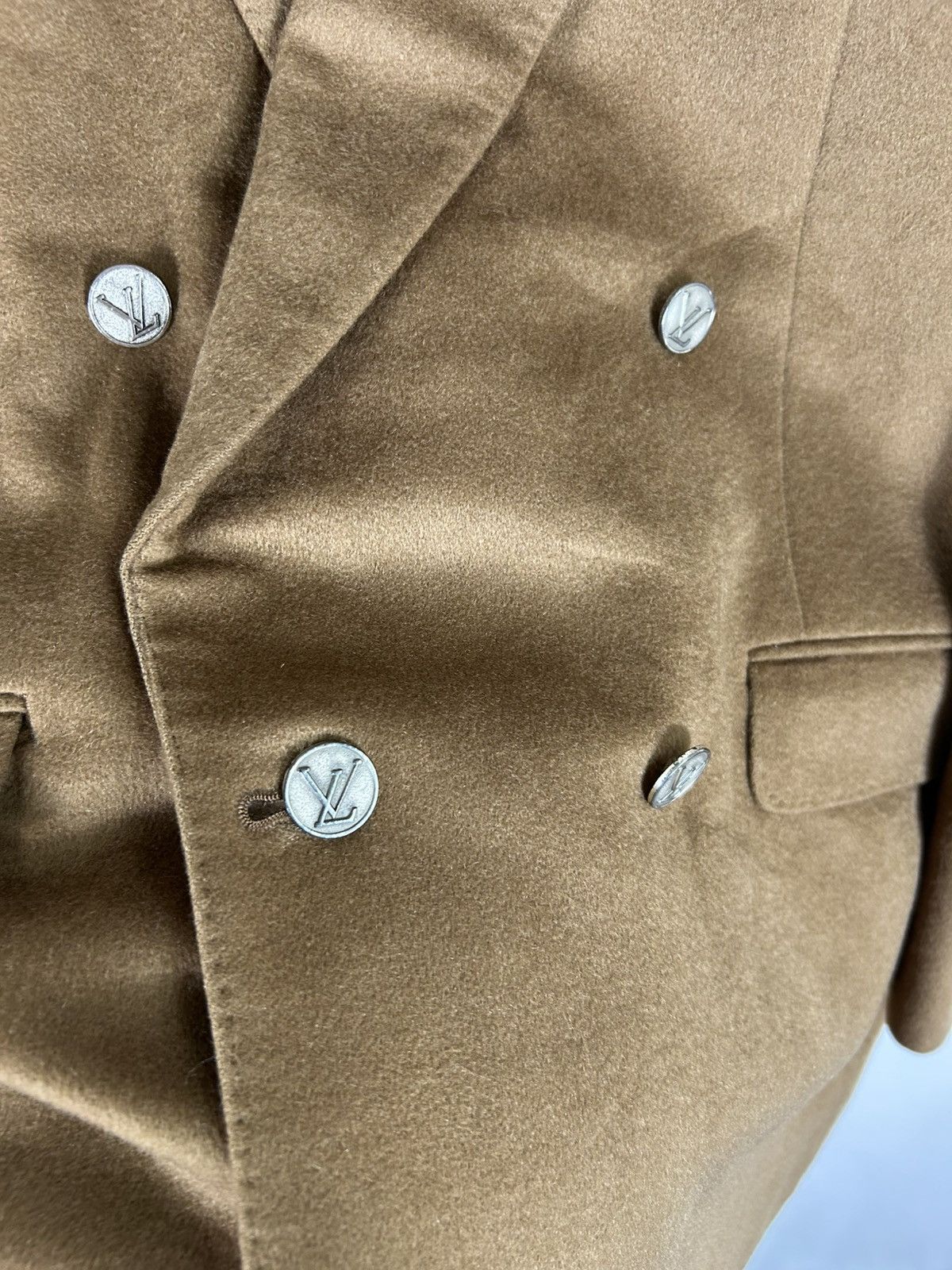 Autumn Cashmere × Vintage 🔥Liberomann Cashmere Taylor Made Button LV Double Breast Size US L / EU 52-54 / 3 - 9 Thumbnail