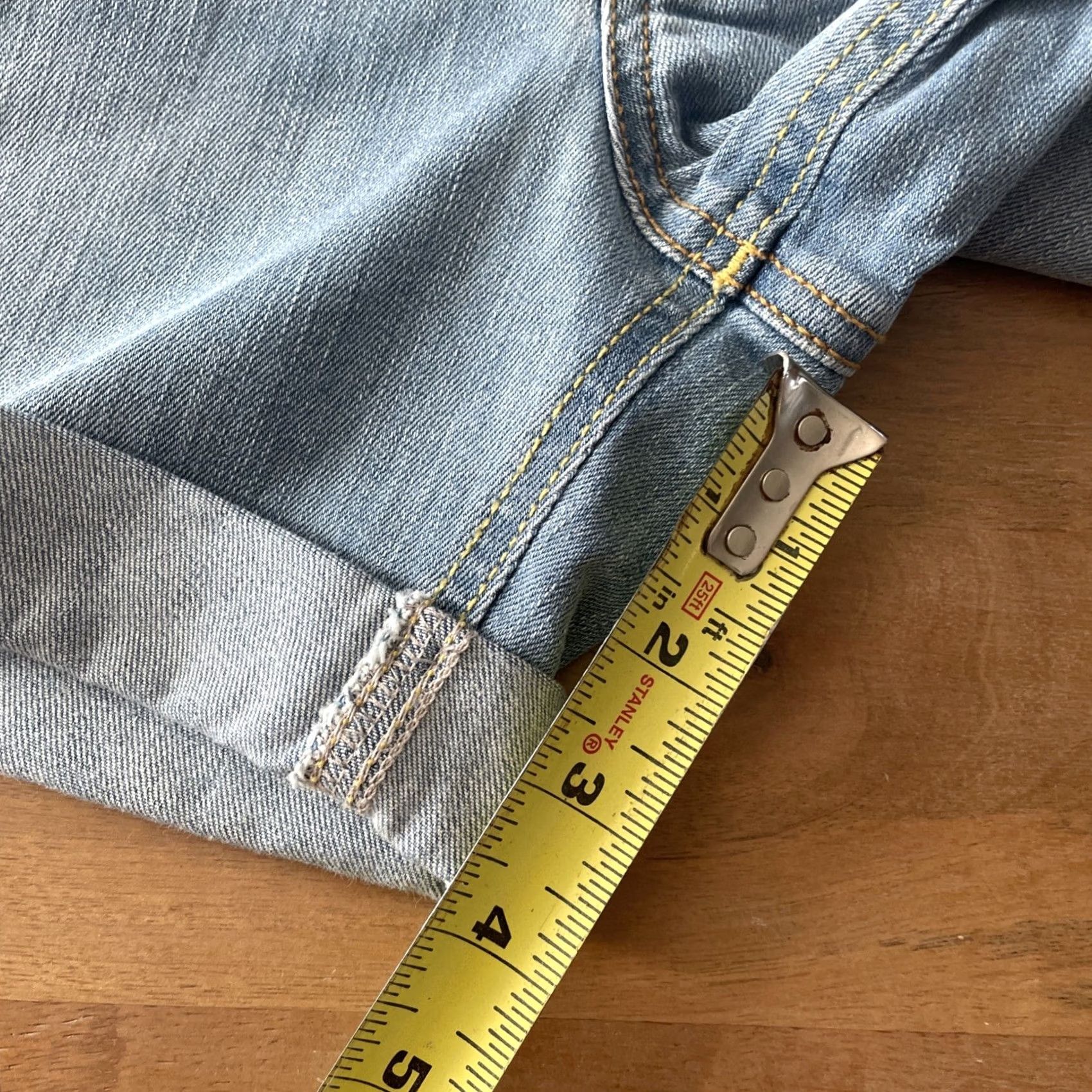 Diesel Diesel Denim Rolled Cuffed Shorts Womens 33 Waist Blue Light Wash Denim USA Zip 5-Pocket Pockets Logo Button Regular Fit Short Size 24" / US 00 / IT 34 - 6 Thumbnail