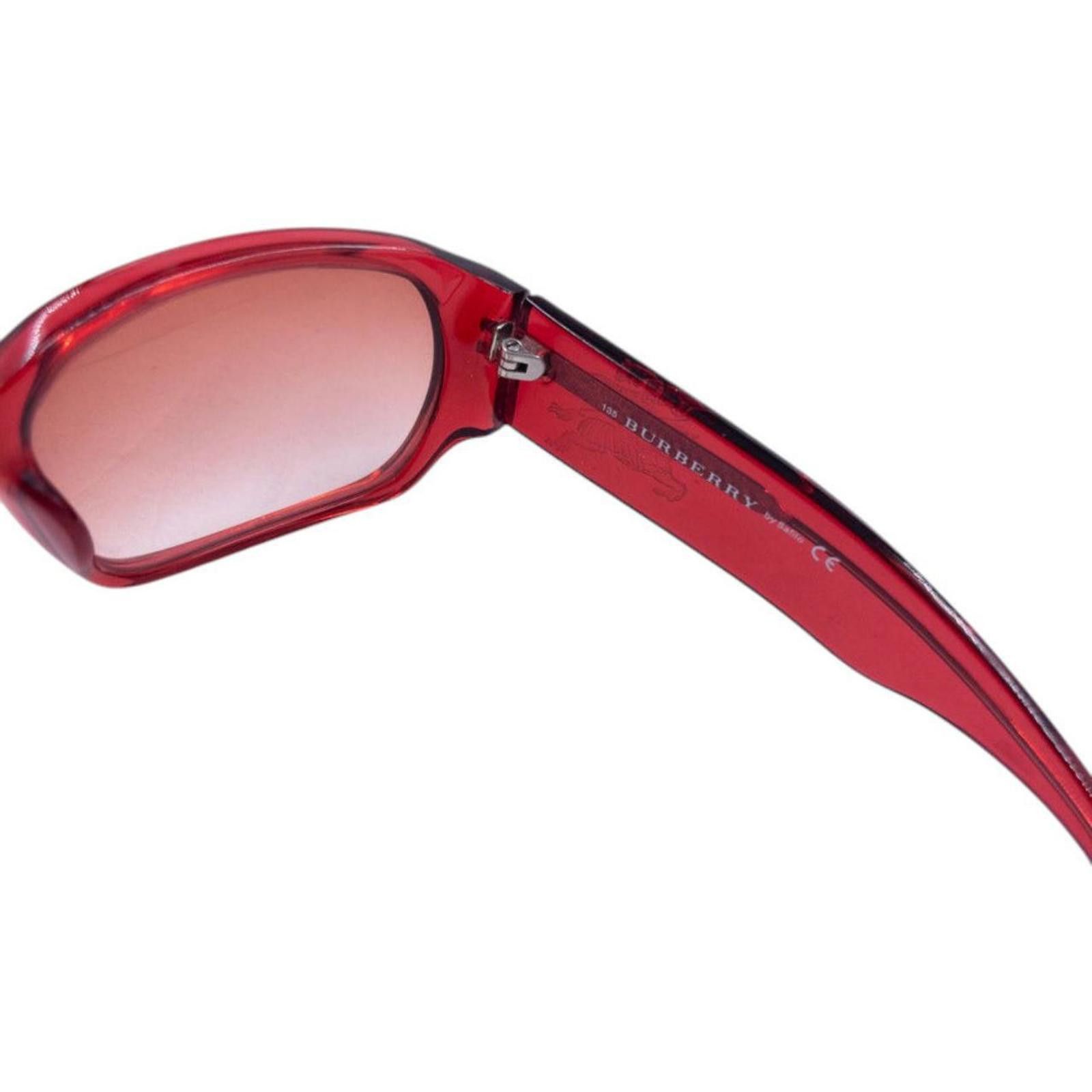 Burberry Vintage Burberry Embossed Sunglasses Size ONE SIZE - 7 Thumbnail