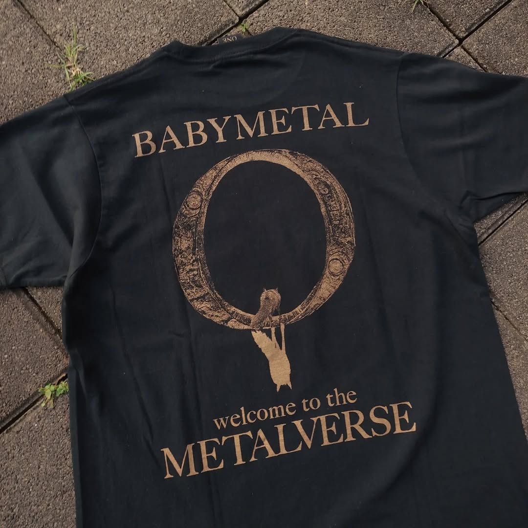 Band Tees BABYMETAL The One 2023 Gold Version Tee Size US M / EU 48-50 / 2 - 5 Thumbnail