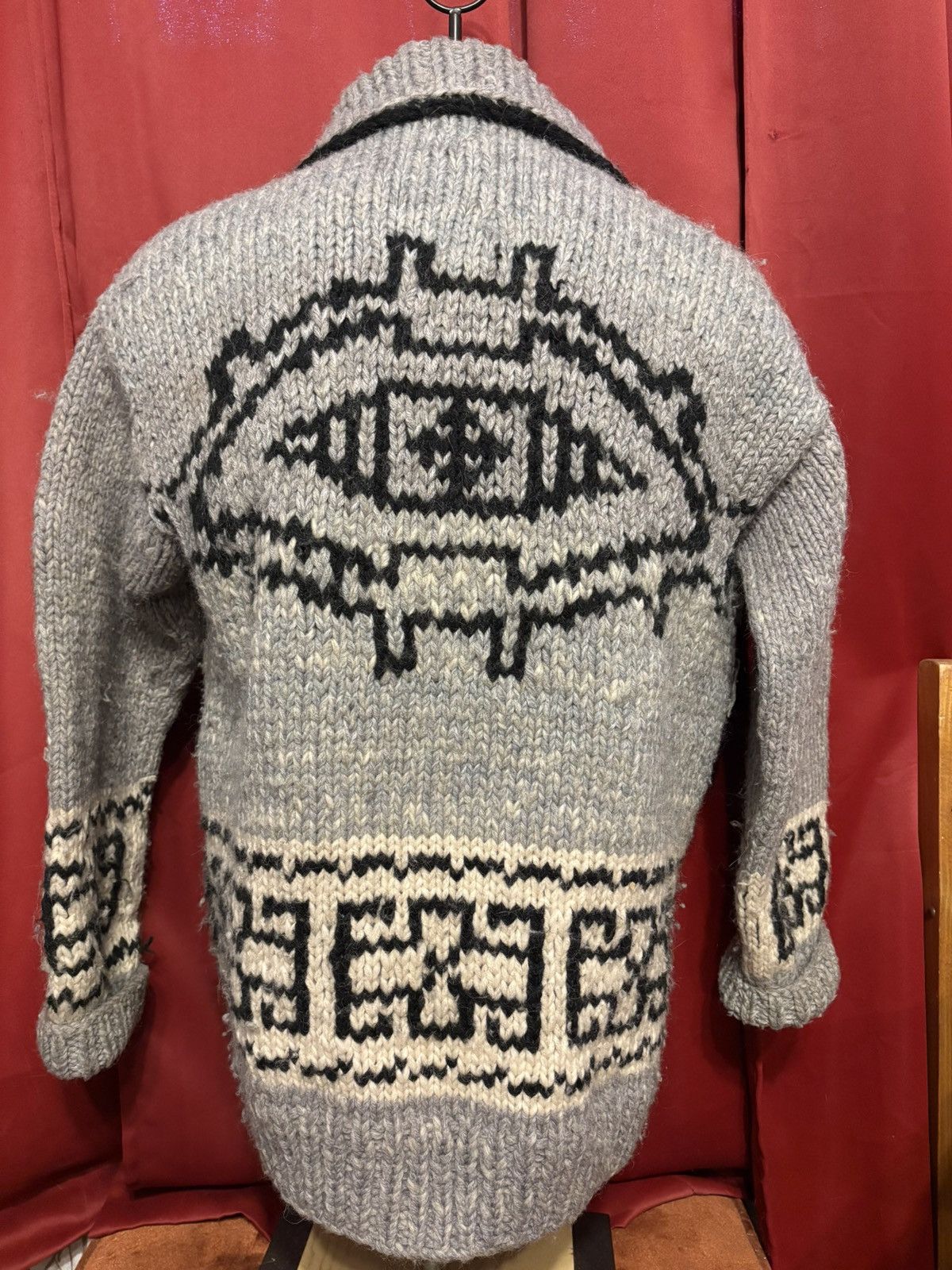 Vintage Vintage All Seeing Eye Cowichan Sweater Jacket Illuminati Size US L / EU 52-54 / 3 - 1 Thumbnail