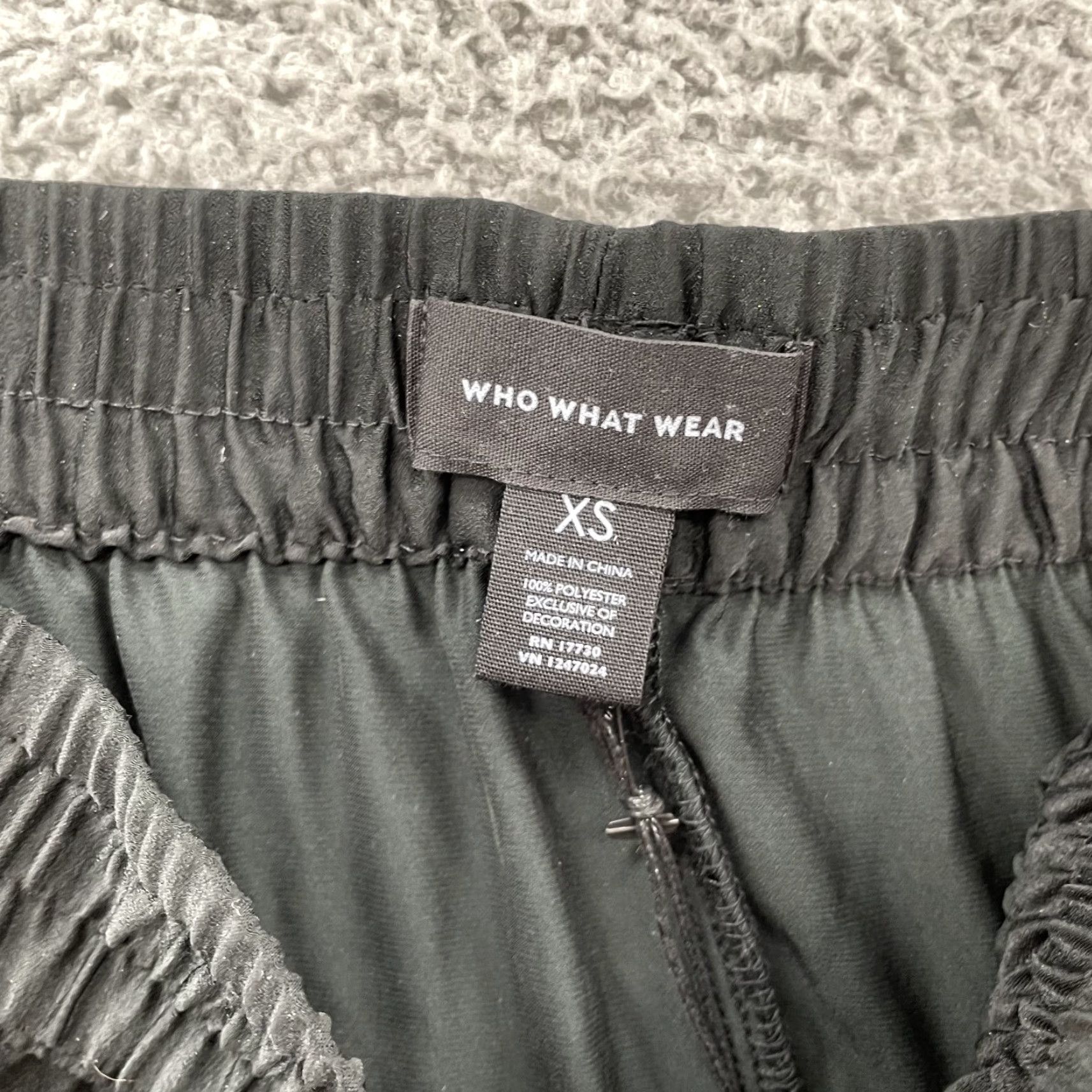 Vintage WHO WHAT WEAR Skirt Womens XS Black Red Sporty Athleisure Maximalist Streetwear Midi Slit Elastic Waist 90s Casual Womens Size 26" / US 2 / IT 38 - 5 Thumbnail