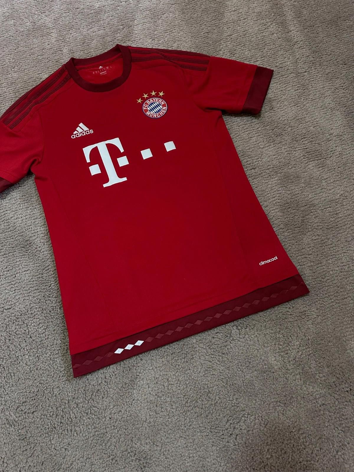 Adidas #23 VIDAL Bayern Munich 2015/16 Football Jersey Soccer Size US S / EU 44-46 / 1 - 2 Thumbnail