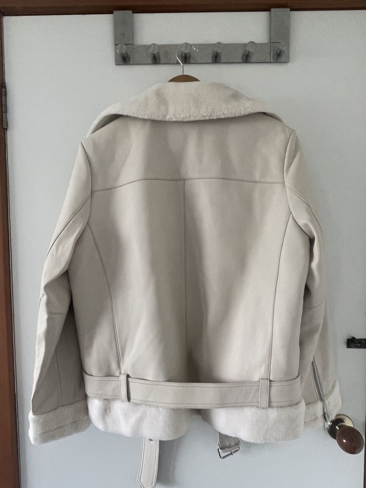 Other Leather Shearling Aviator Bomber Jacket in White/Ivory US 6 Size M / US 6-8 / IT 42-44 - 10 Thumbnail