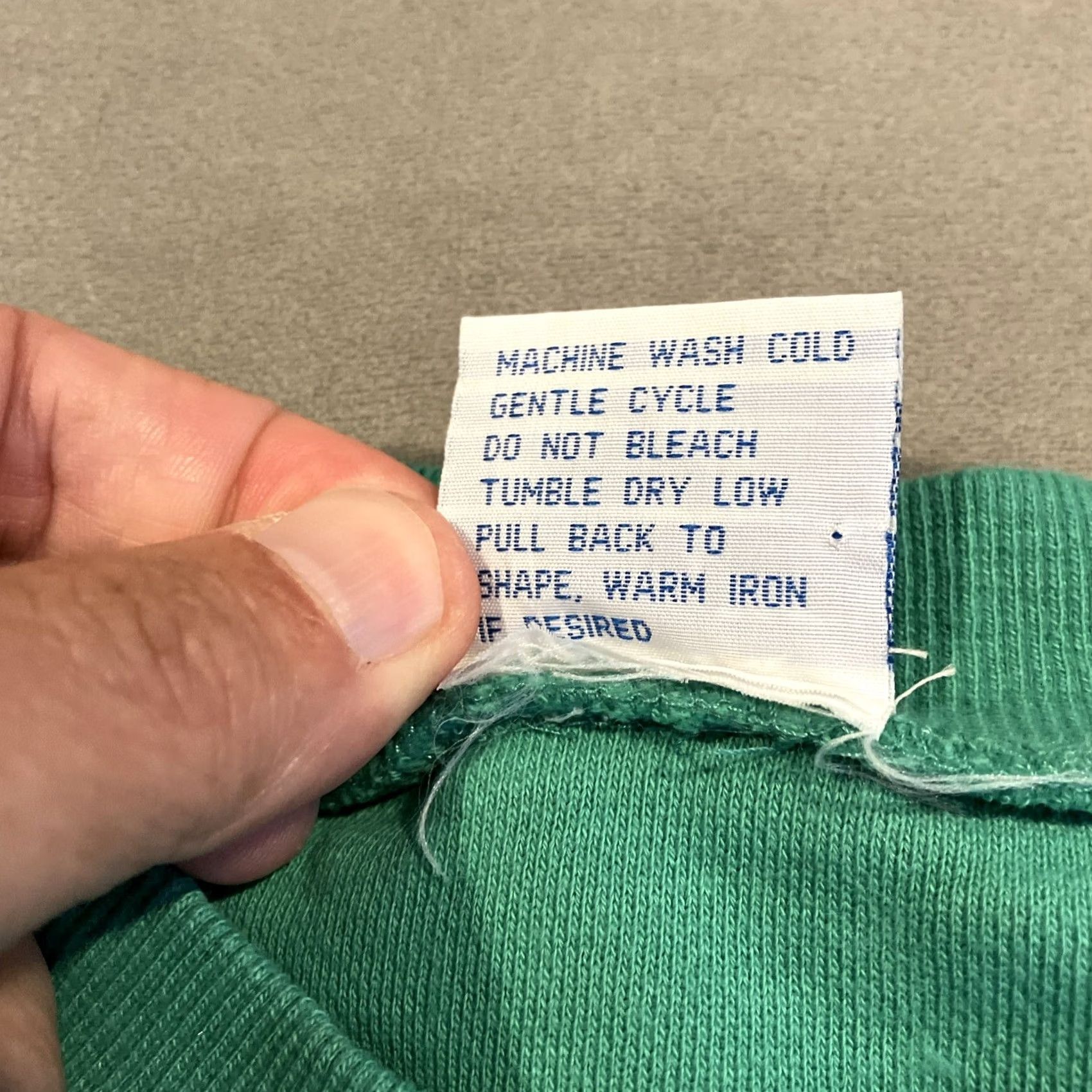 Vintage VINTAGE Trimingham’s Bermuda Embroidered Crown Green Sweatshirt M RARE Size US M / EU 48-50 / 2 - 4 Thumbnail