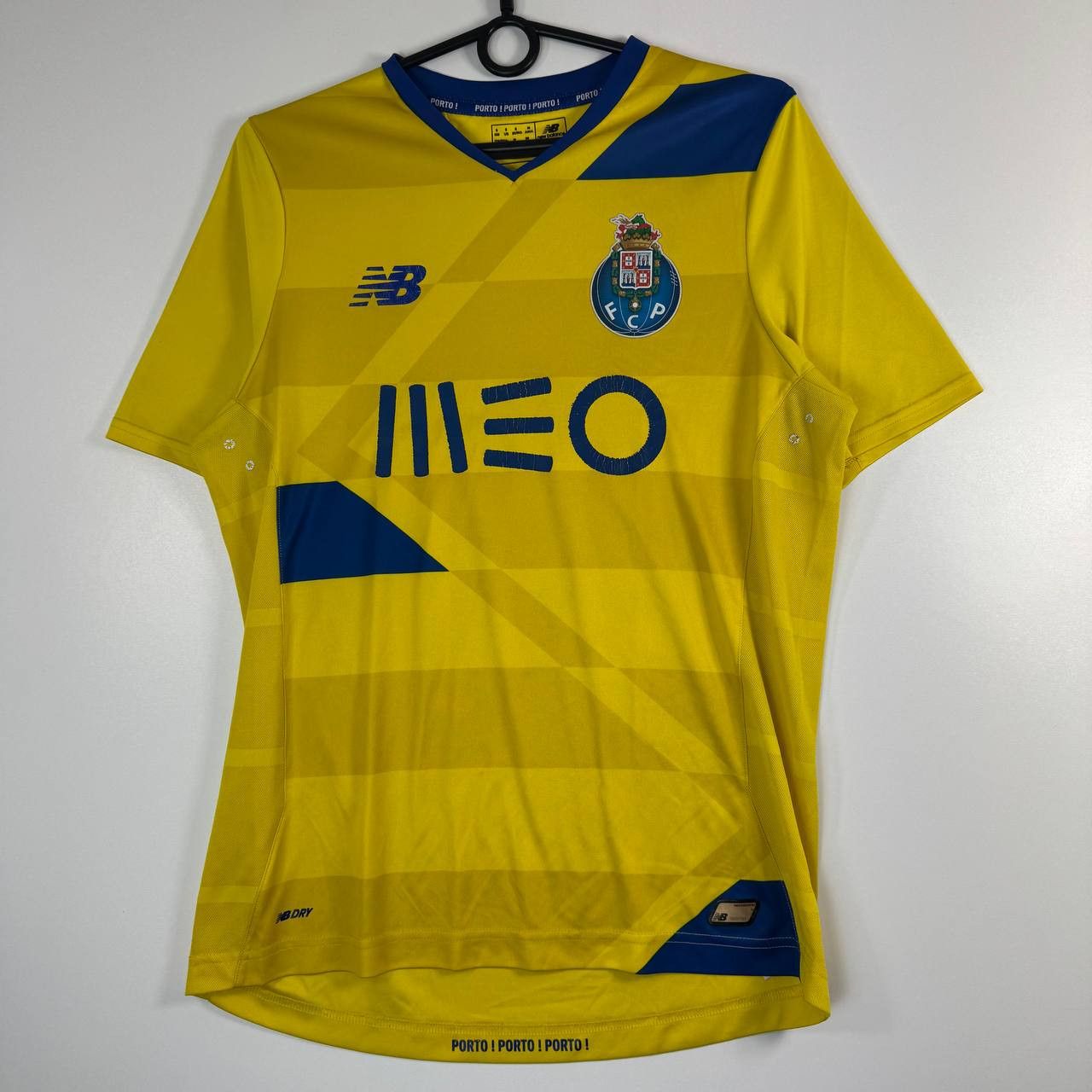 New Balance FC Porto Away Shirt 2016 2017 New Balance Size S Size US S / EU 44-46 / 1 - 1 Thumbnail
