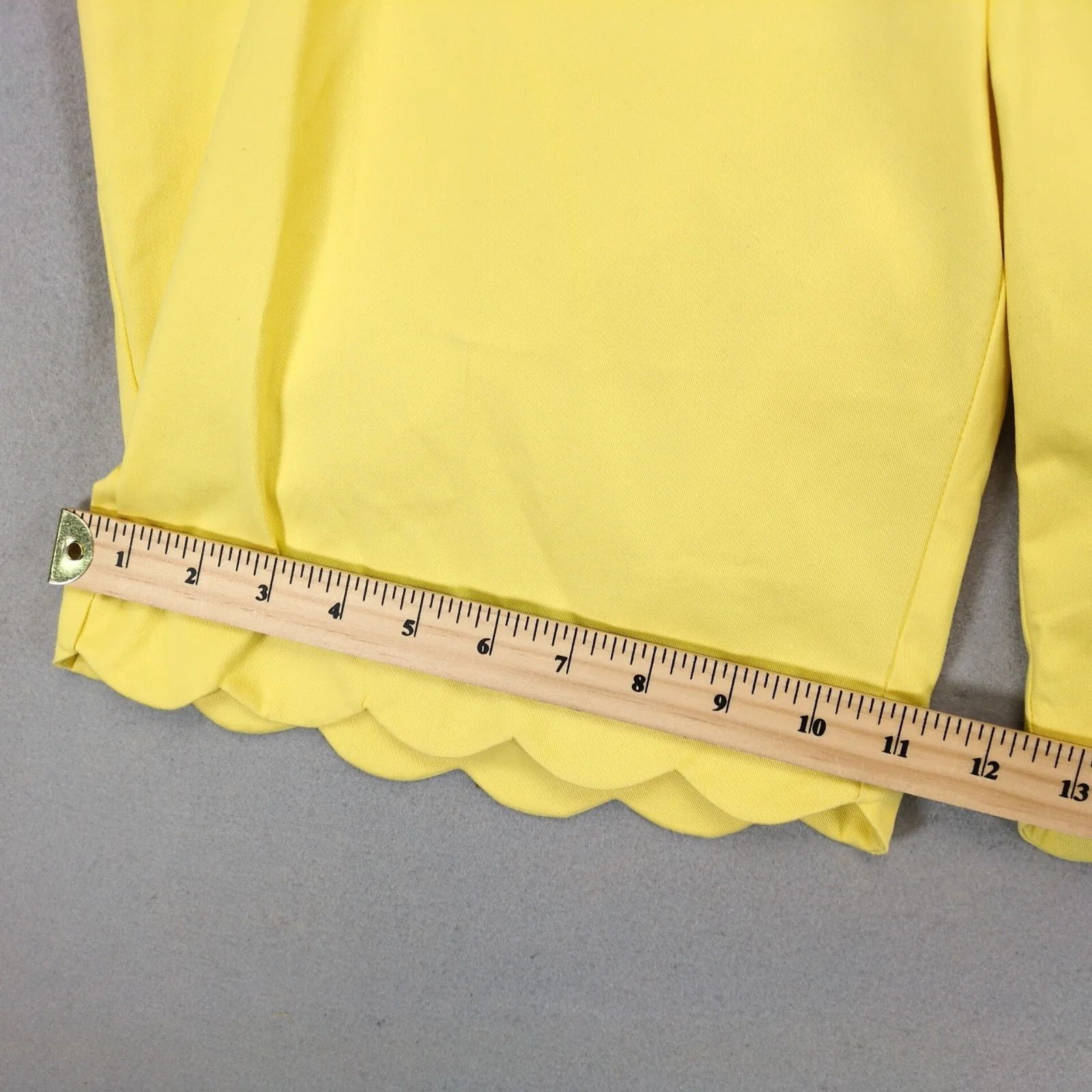 Other NWT Rafaella Yellow Shorts Women's 16 Scalloped Hem 37x10" Size 38" / US 16 / IT 52 - 8 Thumbnail