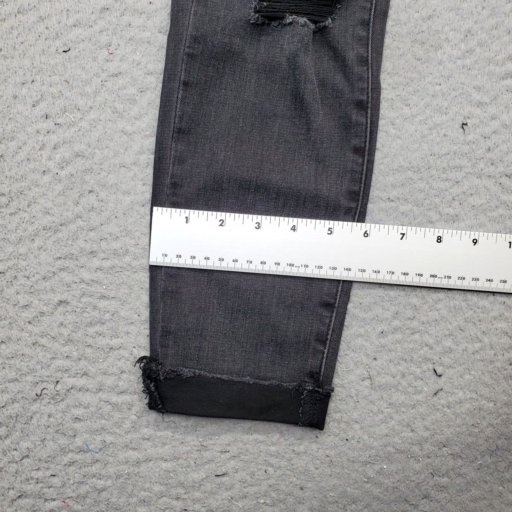 Pacsun PacSun Jegging Jeans Women 26 High Rise Dark Wash Distressed Cuffed Hem Shirt? Size 26" / US 2 / IT 38 - 5 Thumbnail