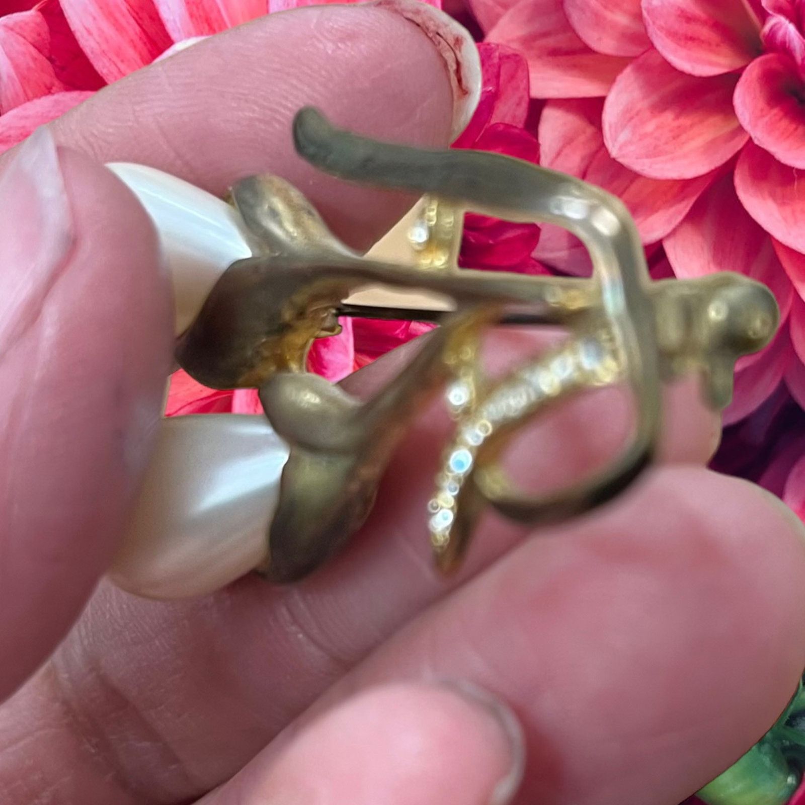 Other Vintage 70s Pearl and Crystal Stone Gold Brooch Double Pearl Size ONE SIZE - 6 Thumbnail