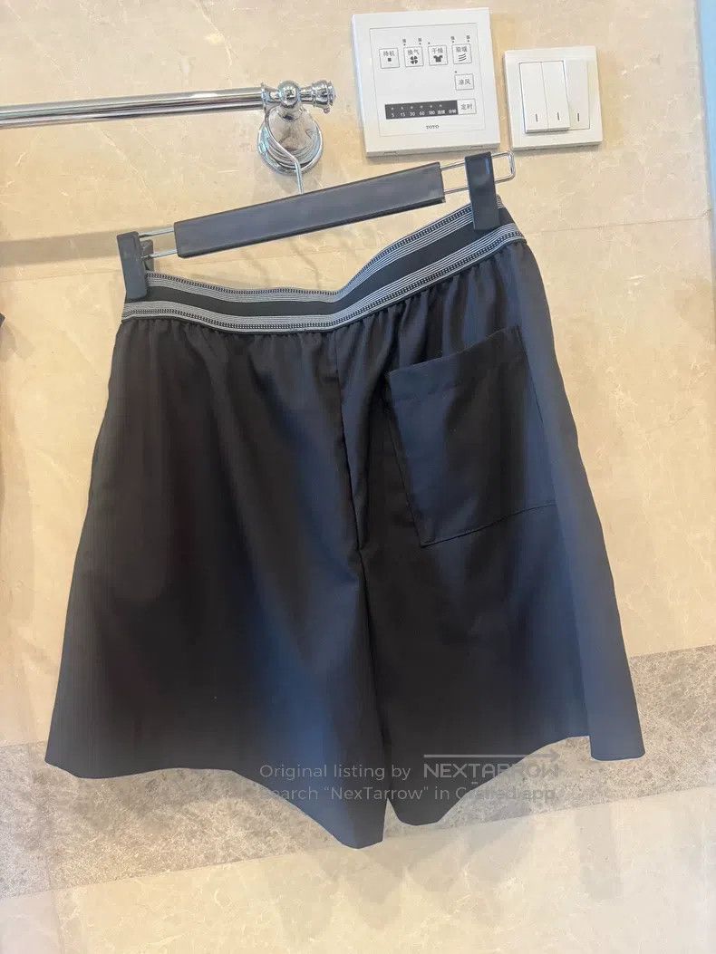 Loewe LOEWE size S Full wool shorts Size 42" / US 20 - 1 Thumbnail